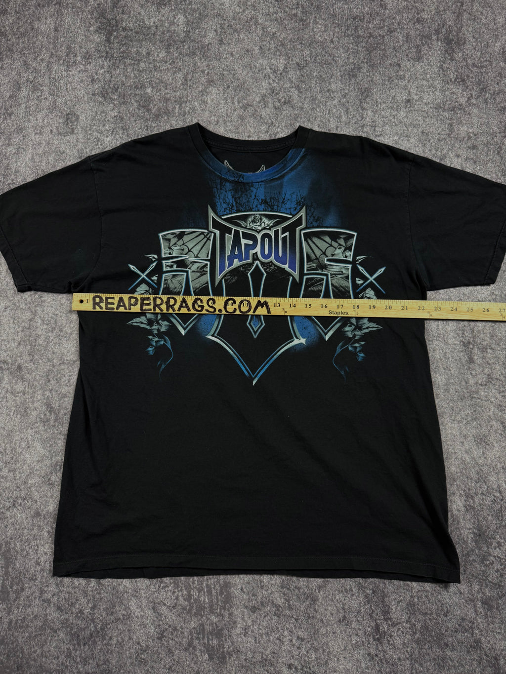 (rare) 2000s tapout x kimbo slice shirt (L)