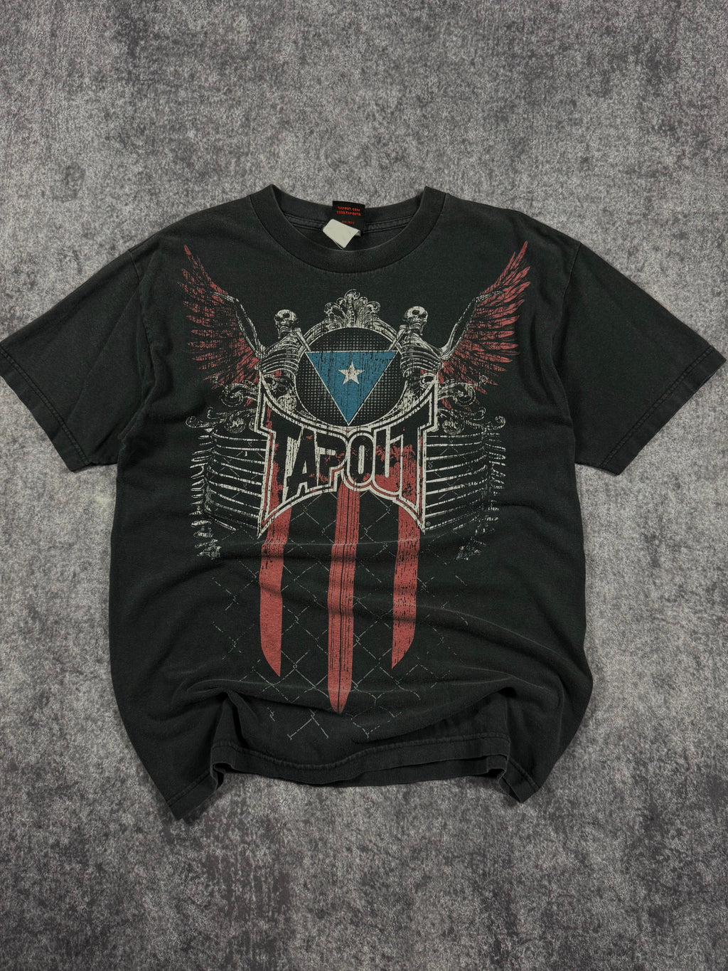 2000s tapout shirt (M)