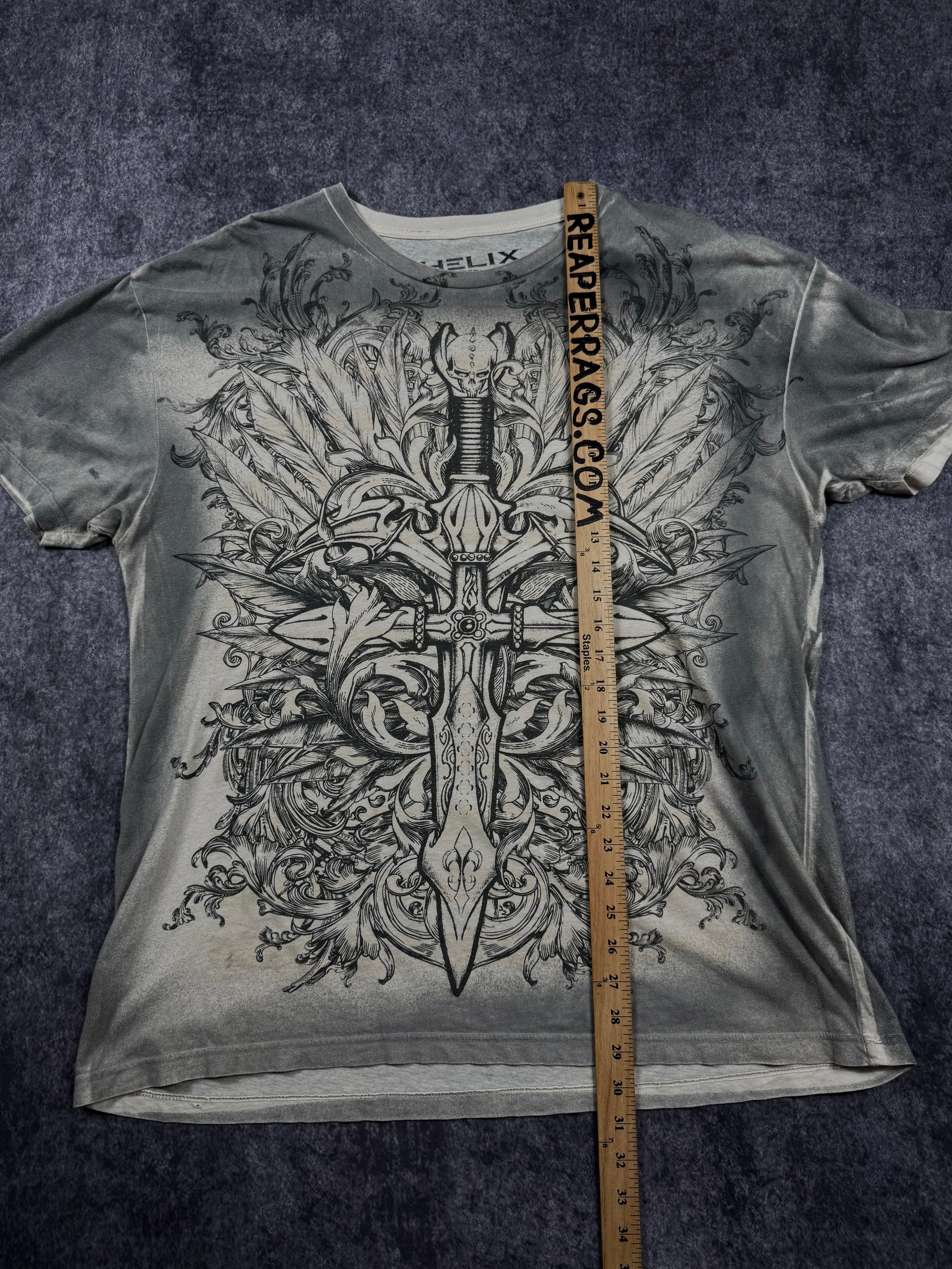 (rare) 2000s helix shirt (XL)