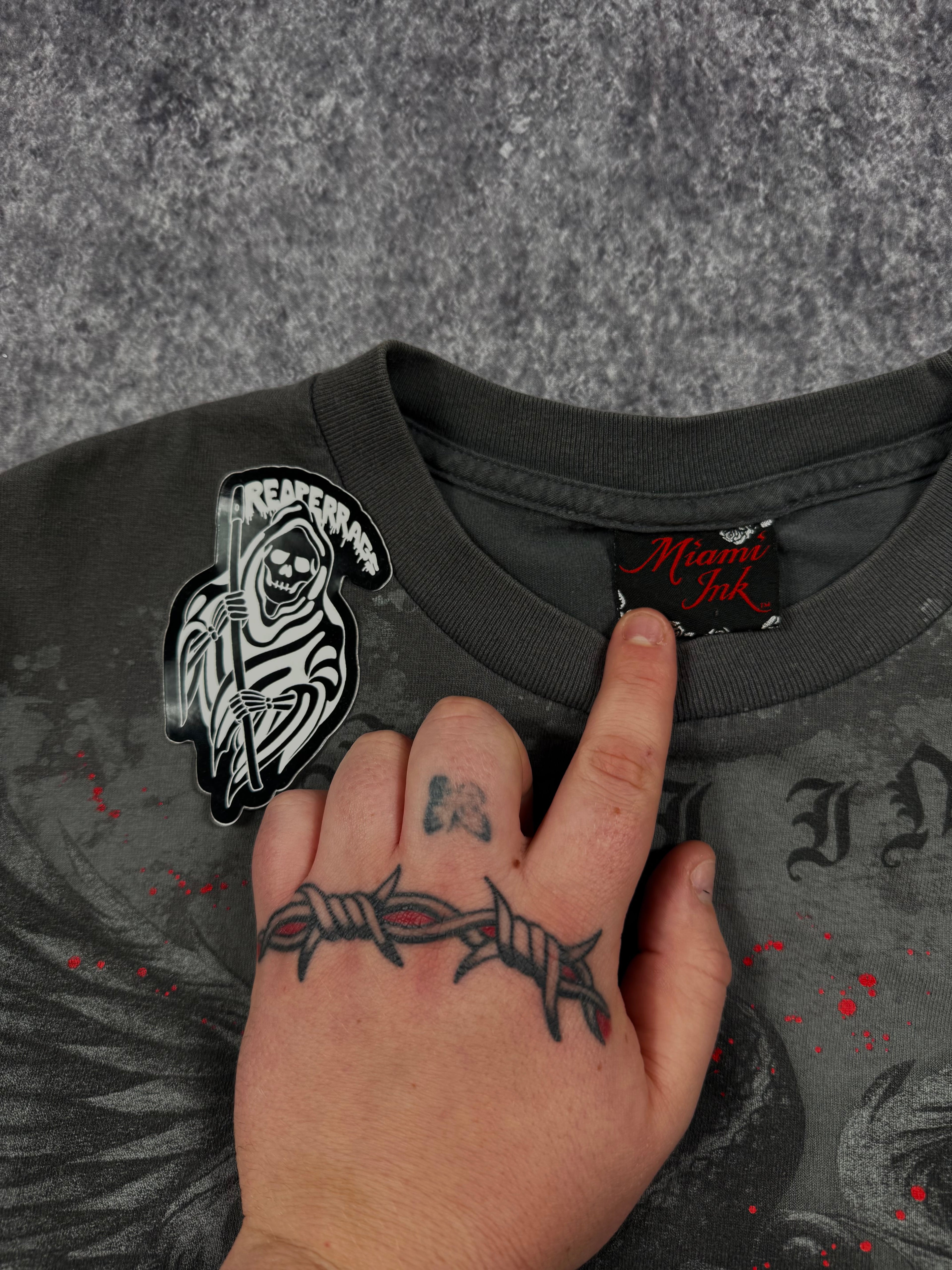 (rare) 2000s miami ink shirt (M)