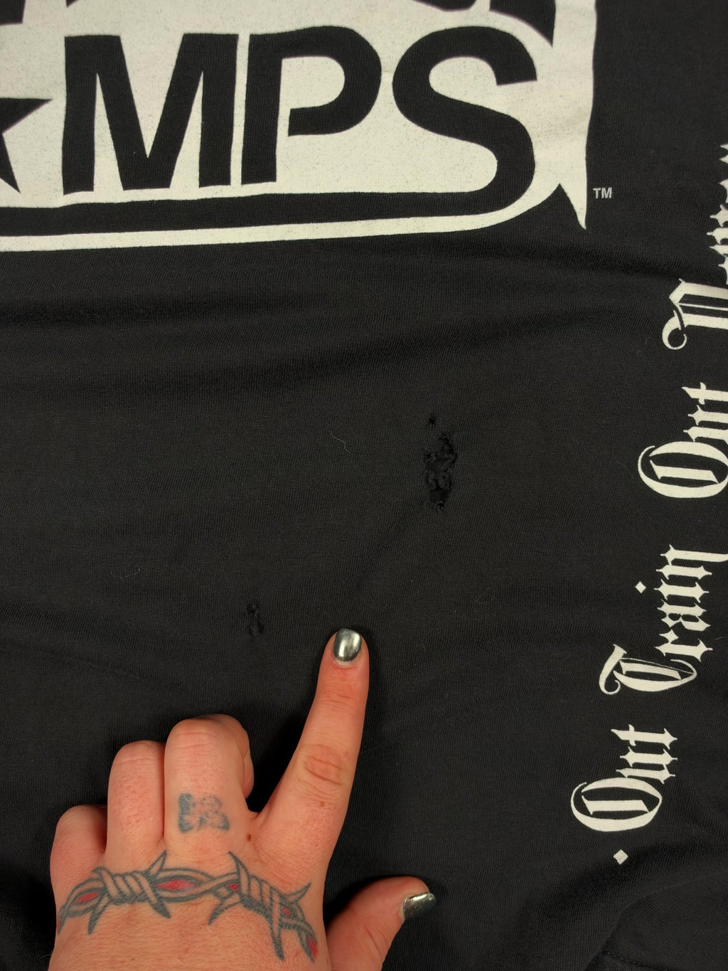 2000s TAPOUT SHIRT (M)
