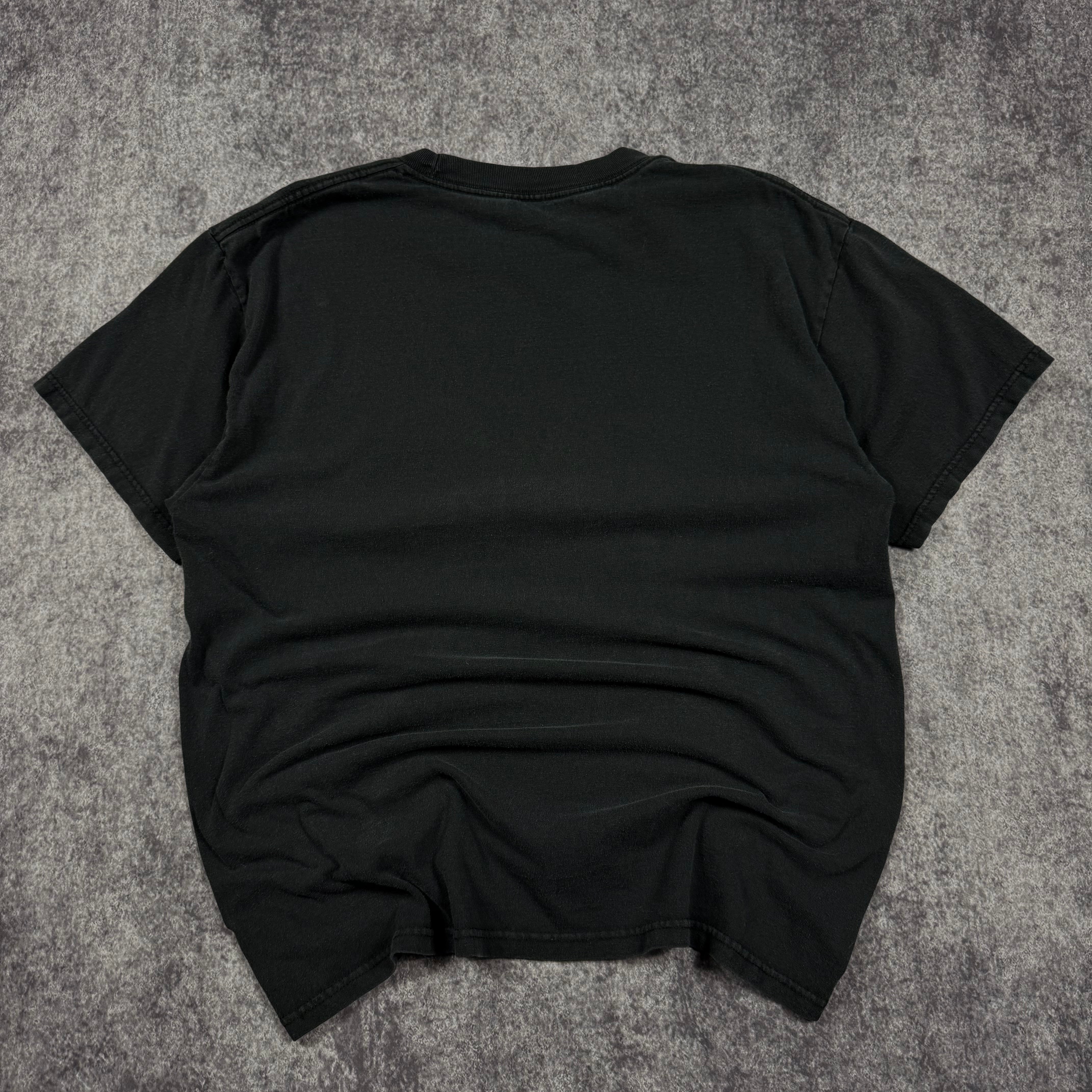 2000s tapout shirt (L)