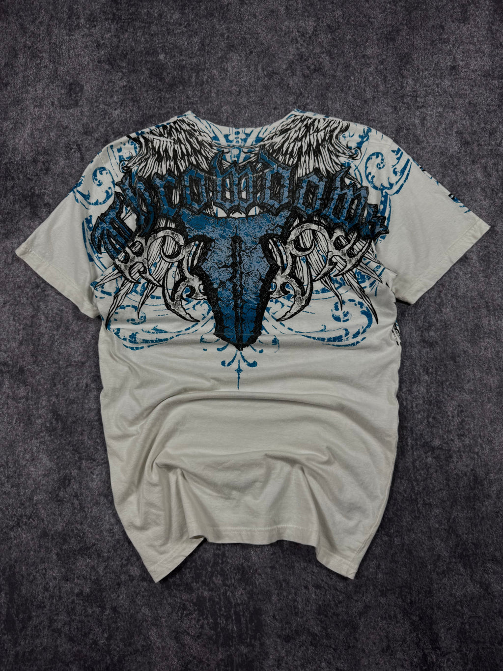 (rare) 2000s throwdown shirt (S)