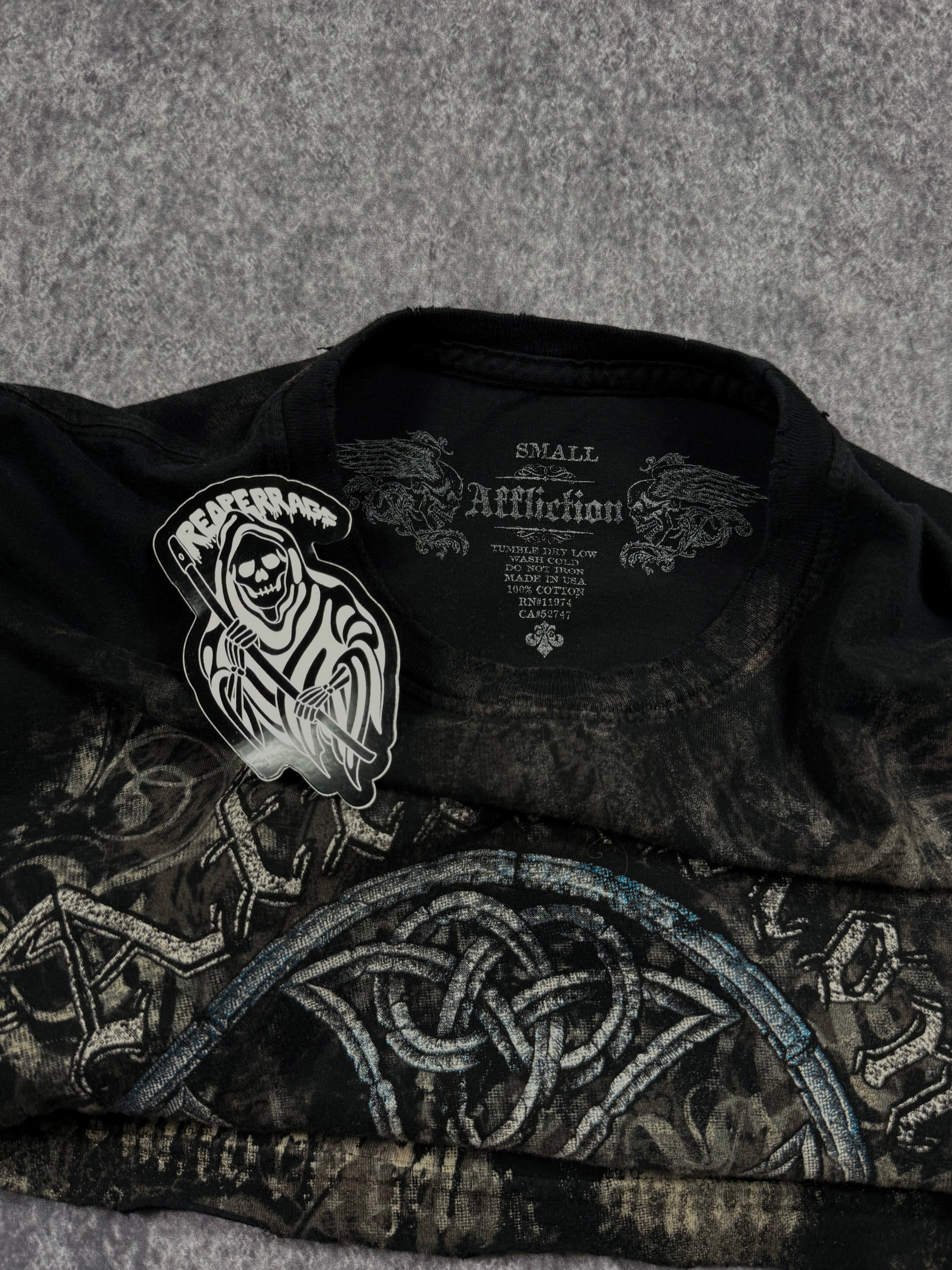 (rare) 2000s affliction chrome shirt (S)