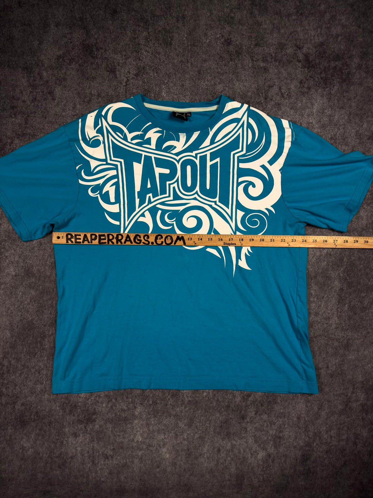 (RARE) 2000s TAPOUT SHIRT (XL)