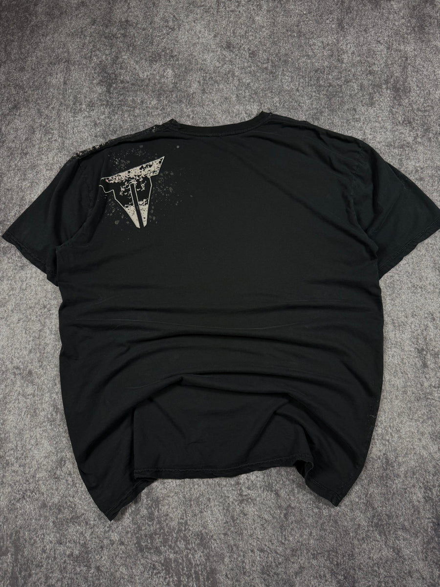 (rare) 2000s throwdown x affliction shirt (XL)