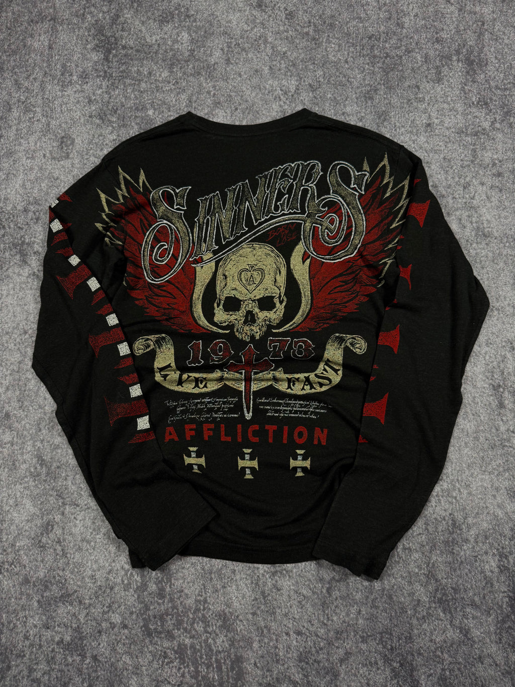 2000s affliction long sleeve shirt (M)