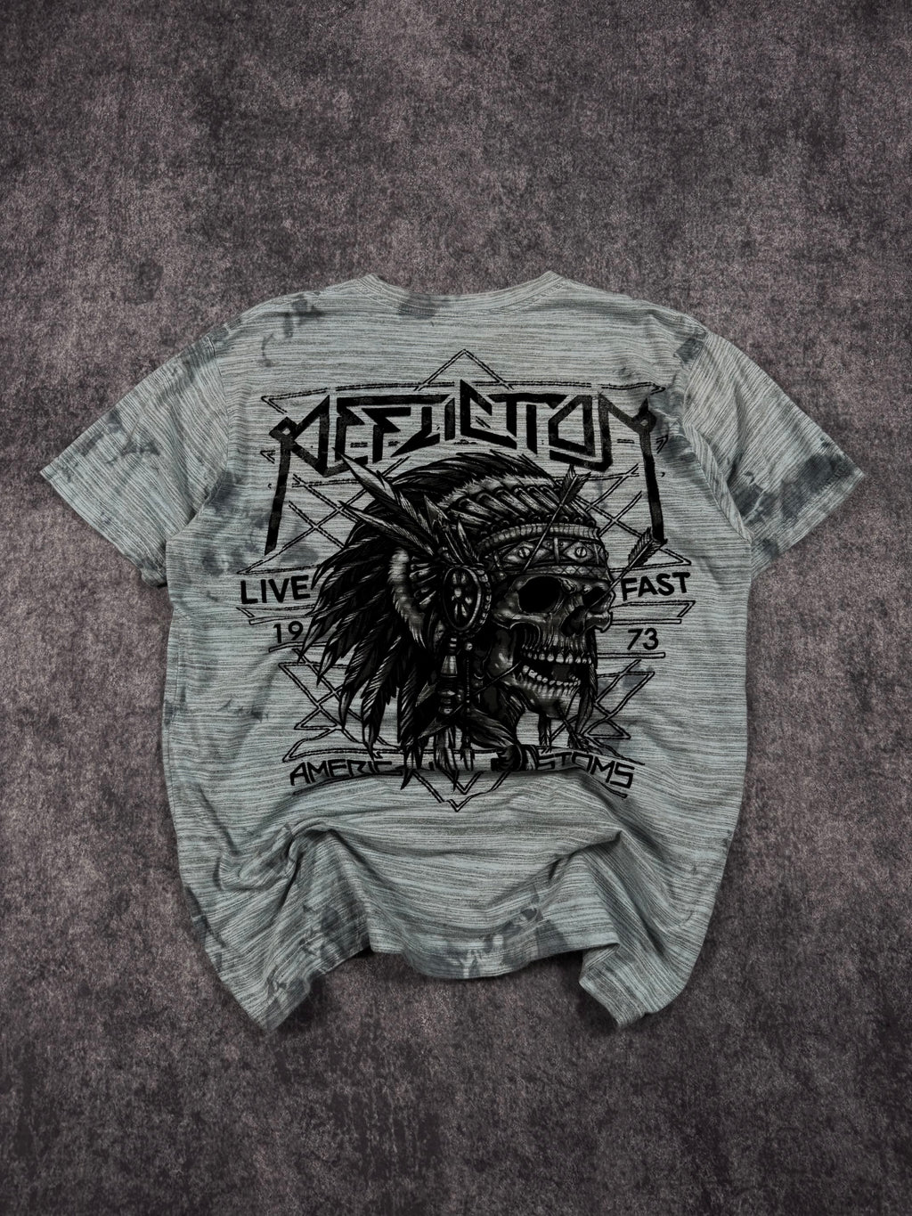 2000s affliction shirt (L)