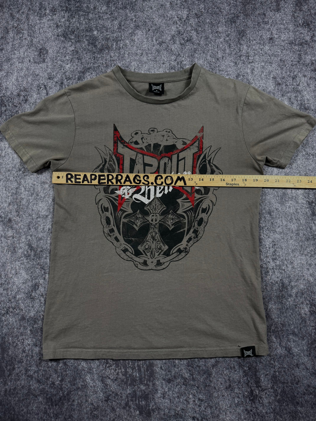 2000s tapout shirt (M)
