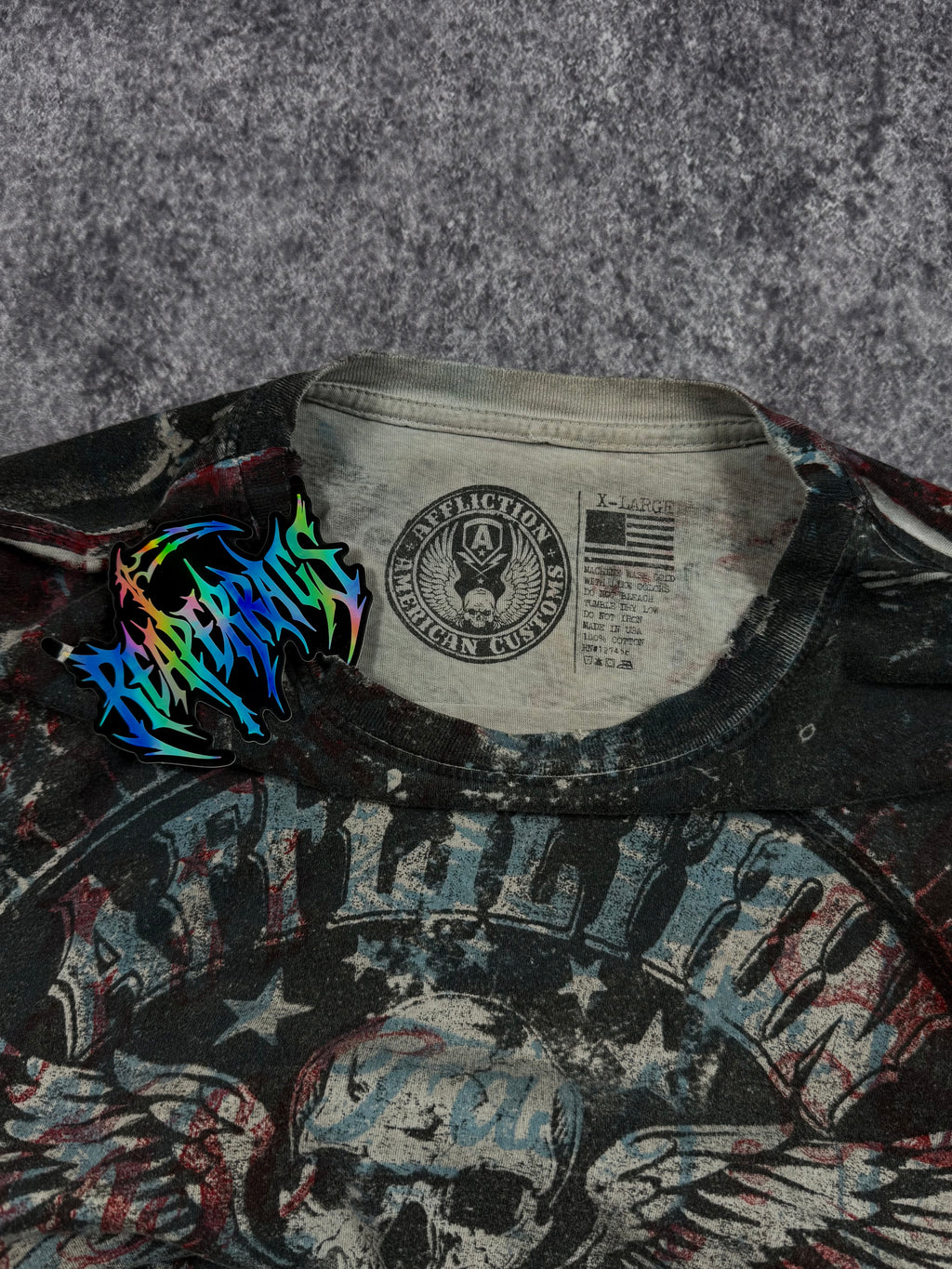 (rare) 2000s affliction shirt (XL)