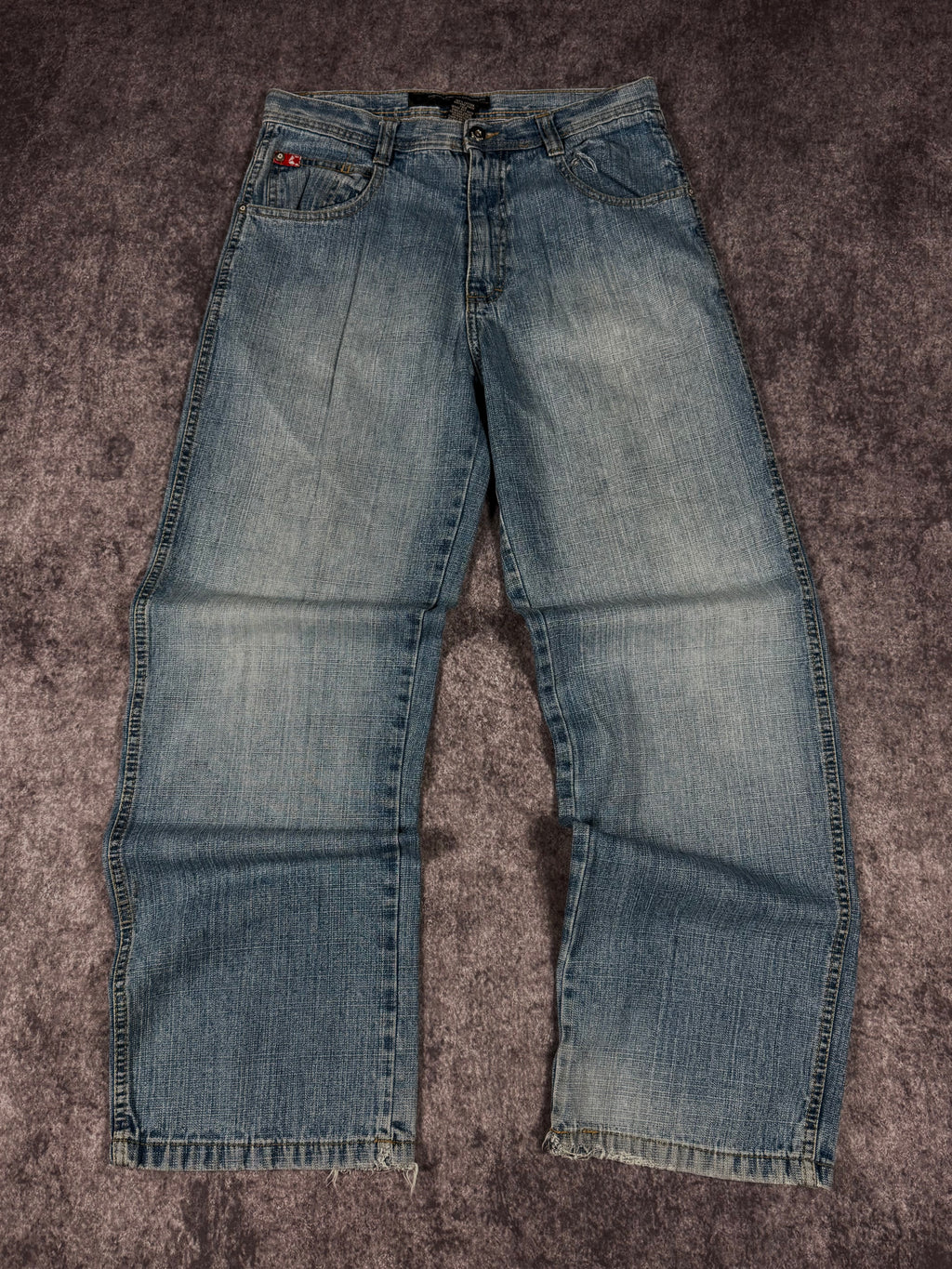 (rare) 2000s southpole red tab jeans (32x30)