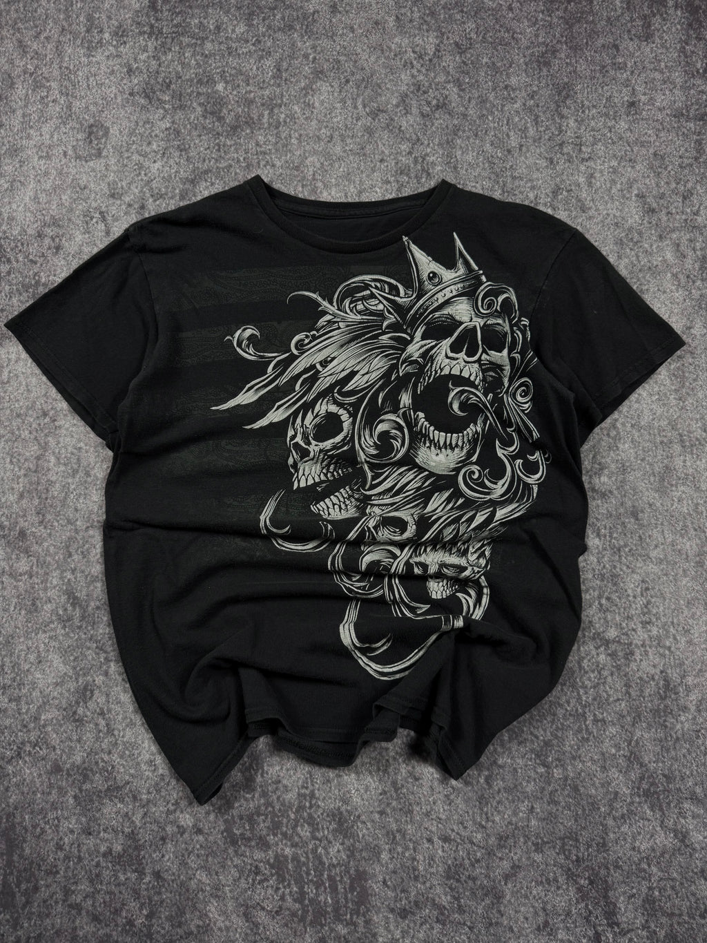 2000s winged skull shirt (S)