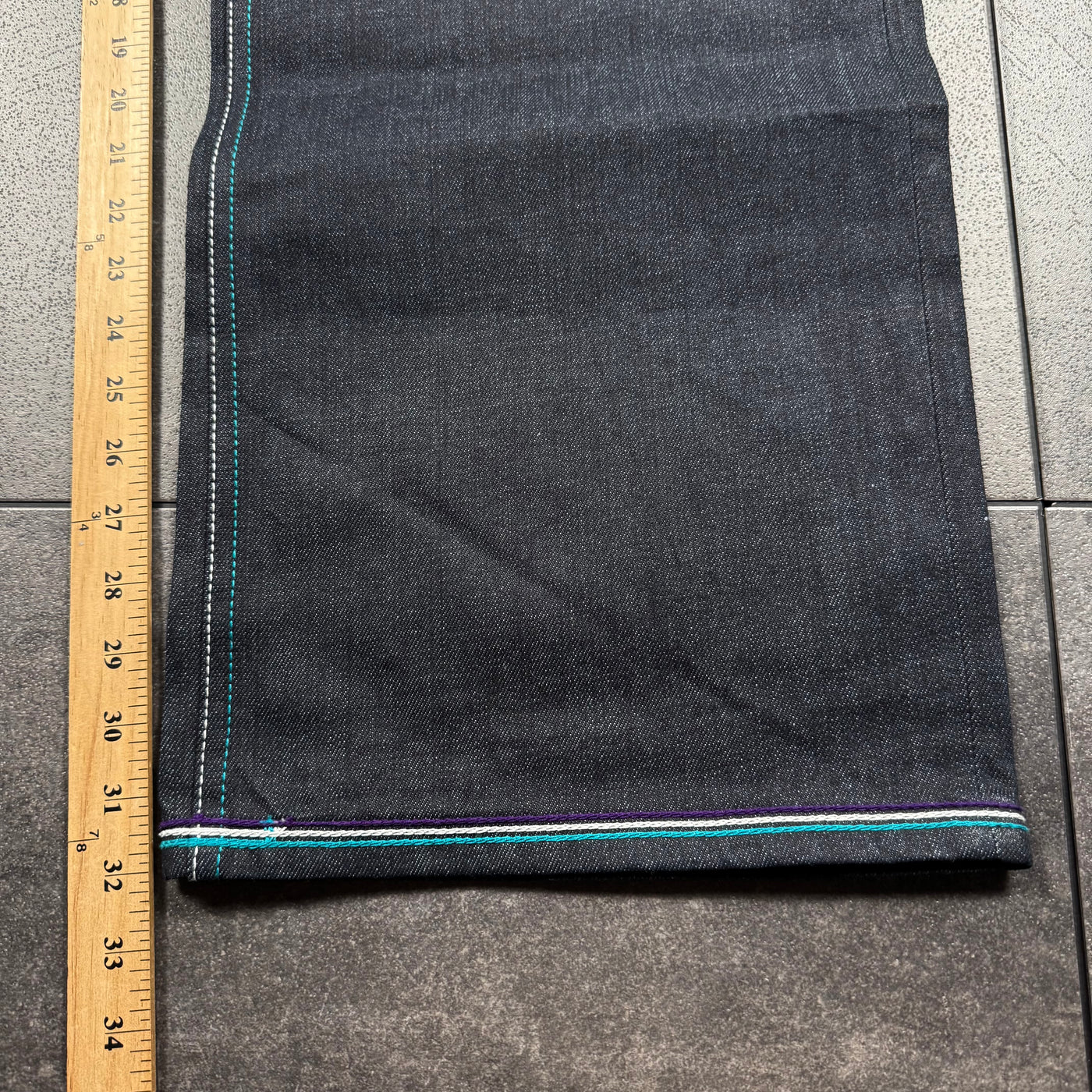 (rare) Deadstock 2000s Artful Dodger Jeans (44x32)