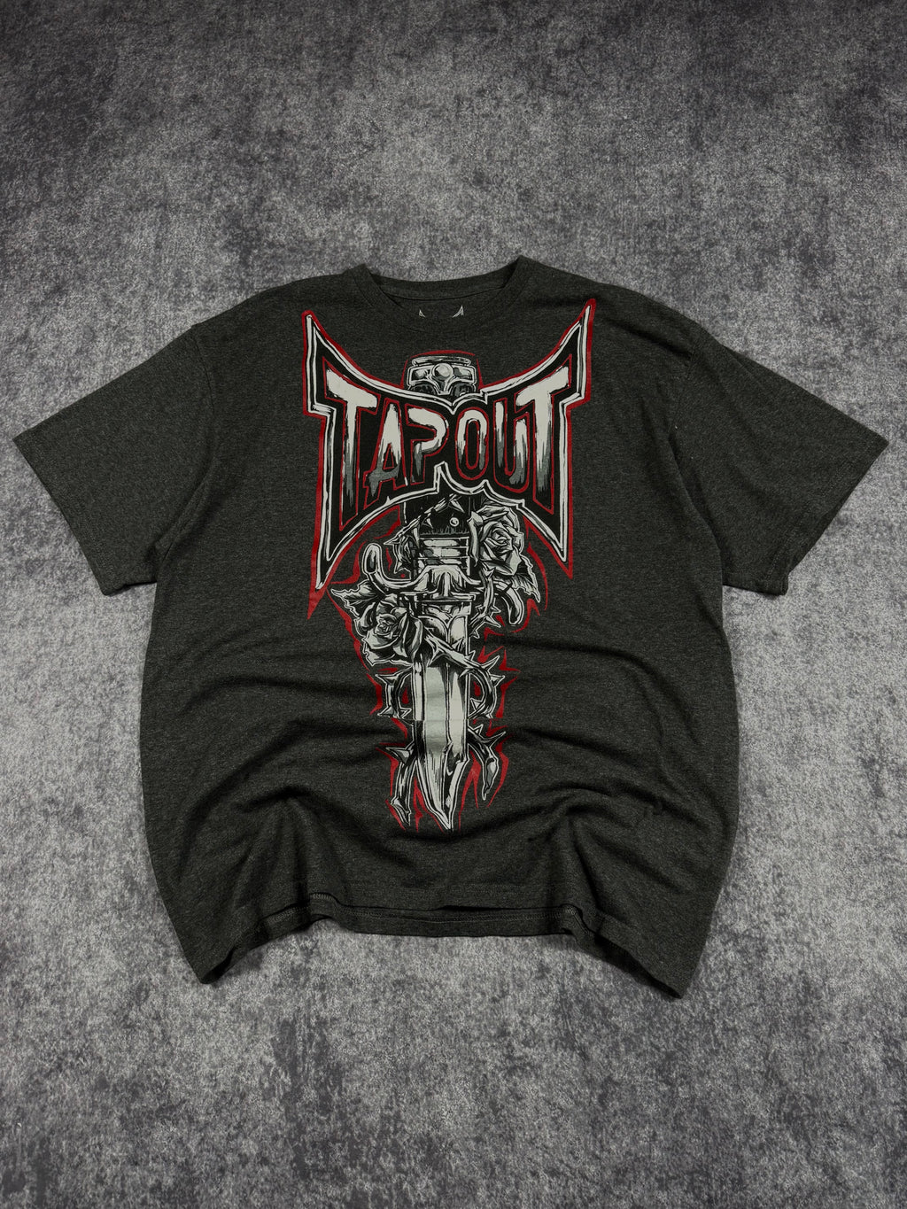 (rare) 2000s tapout shirt (L)