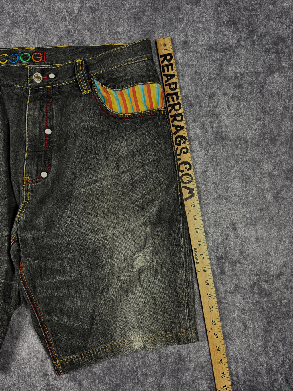 (rare) 2000s coogi jorts (38)