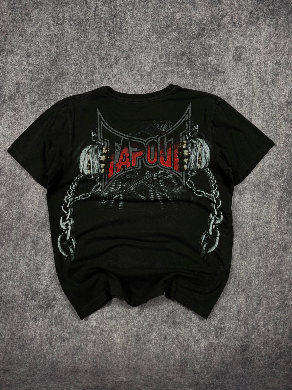 (rare) 2000s tapout shirt (S)
