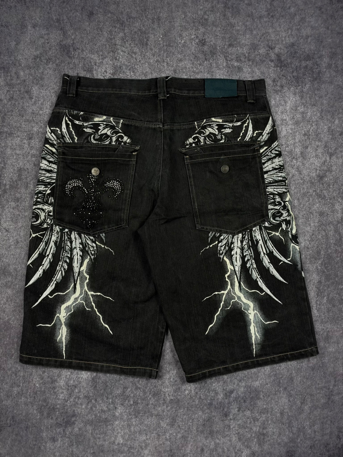 (GRAIL) 2000s RHINESTONE RAW BLUE JORTS (40)