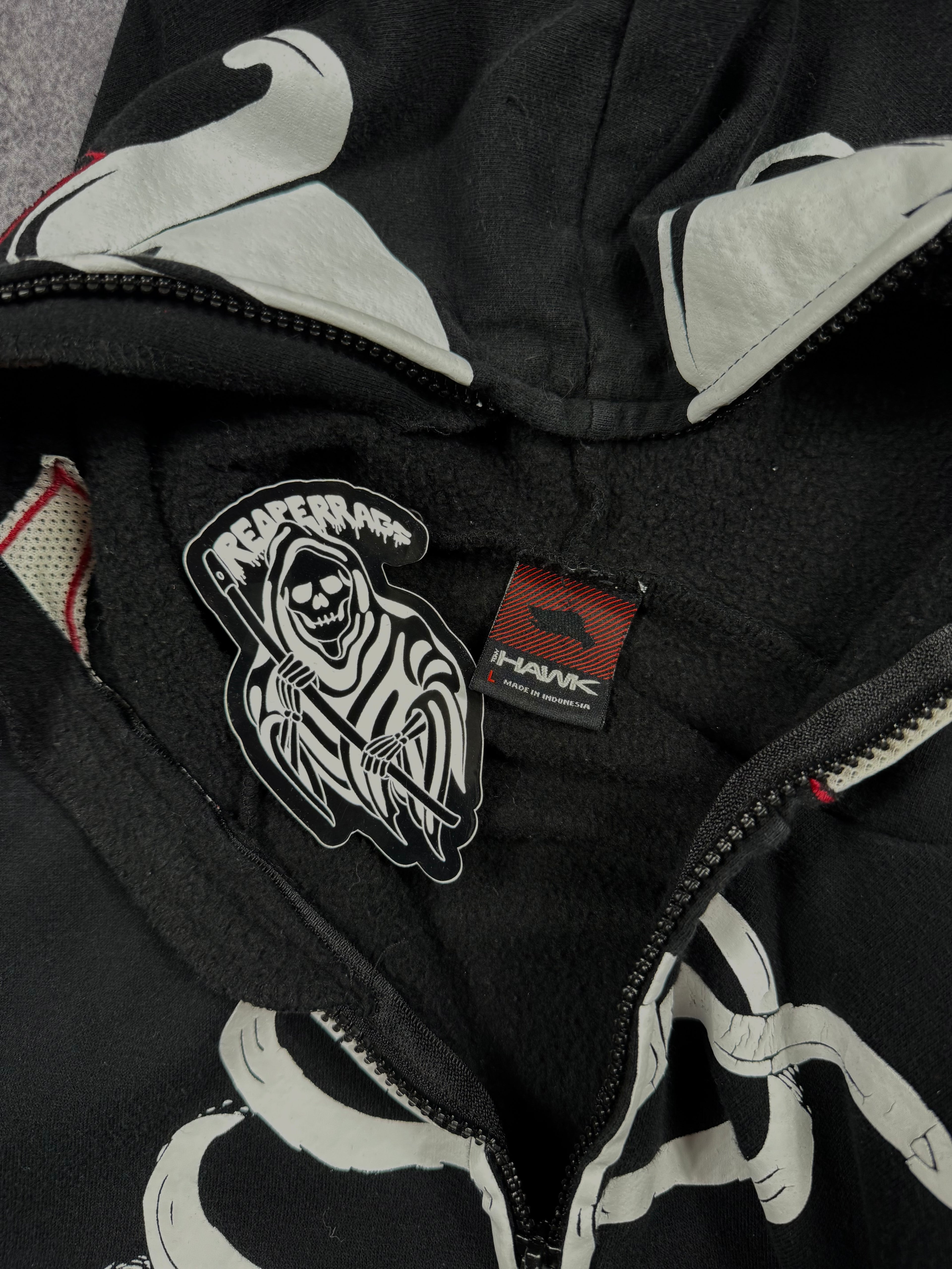 2000s tony hawk hoodie (S)