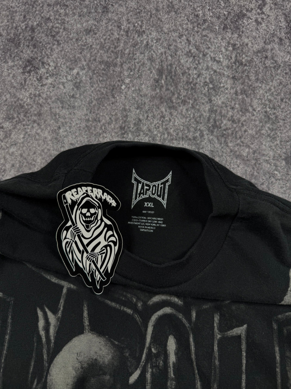 2000s tapout shirt (XL)