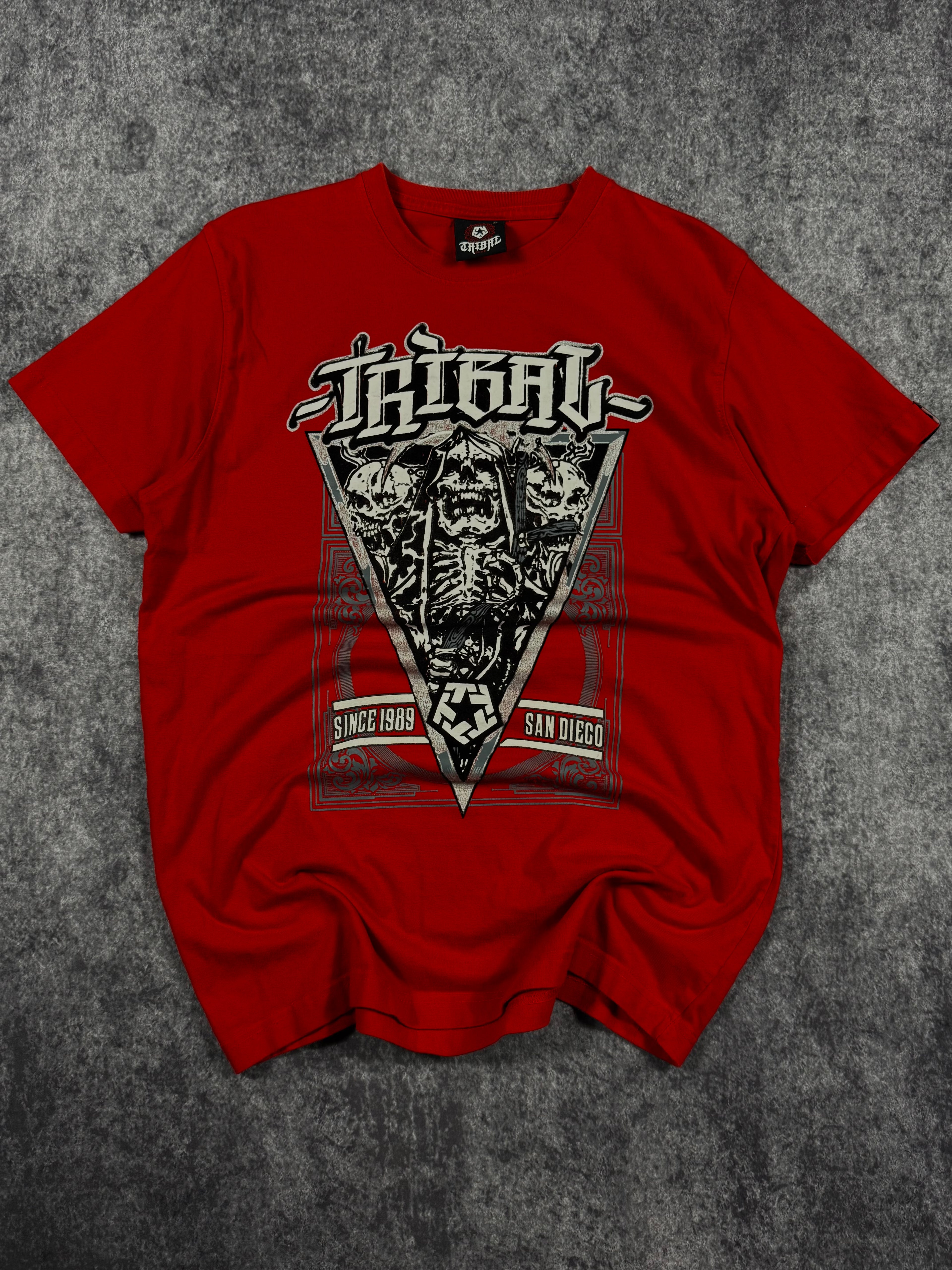 (rare) 2000s tribal shirt (M)