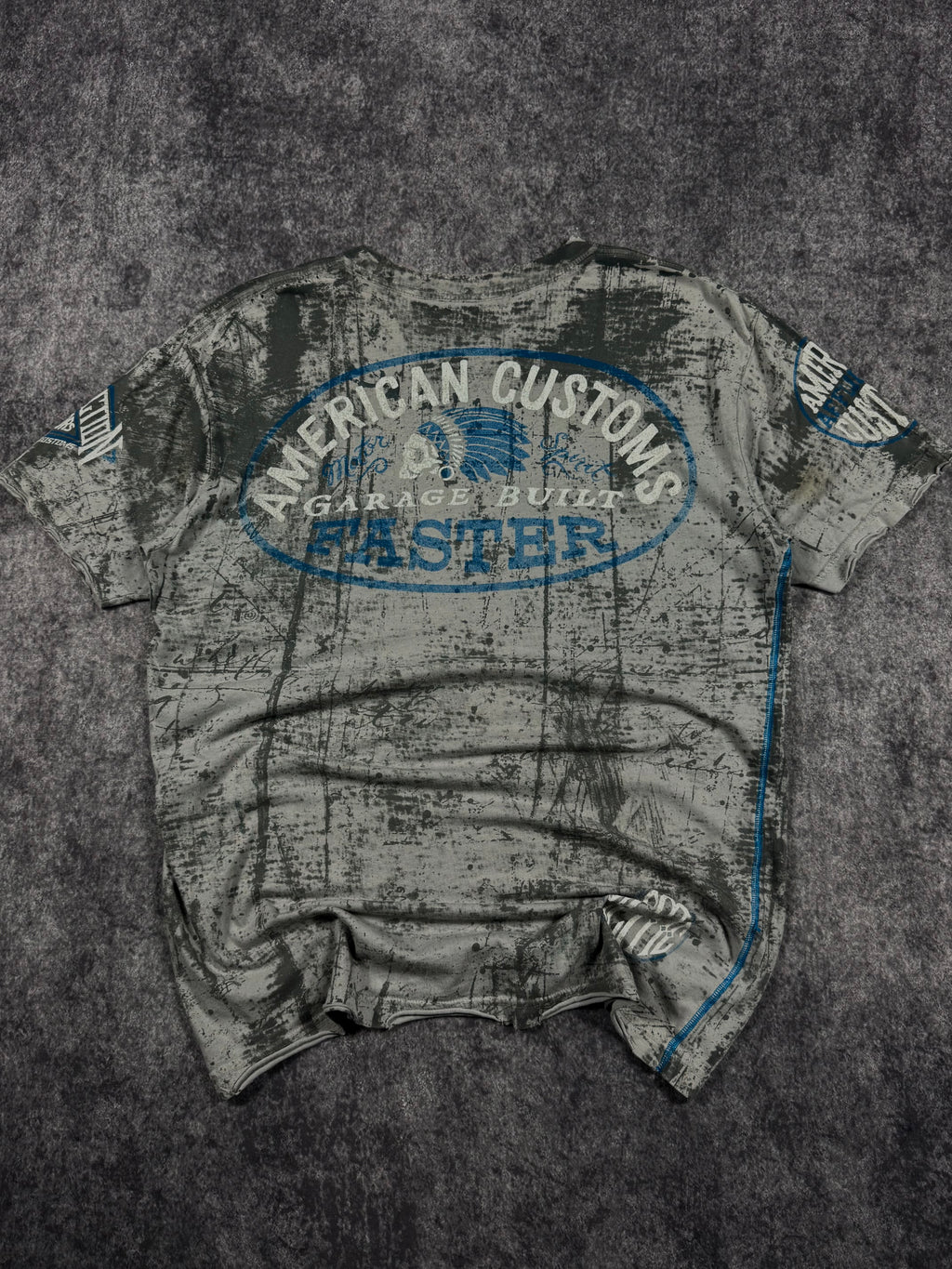 2000s reversible affliction shirt (L)