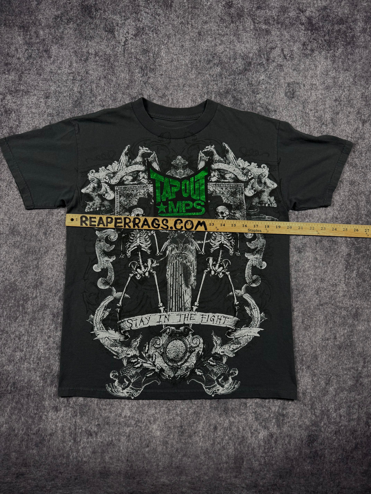 (rare) 2000s tapout chrome shirt (M)