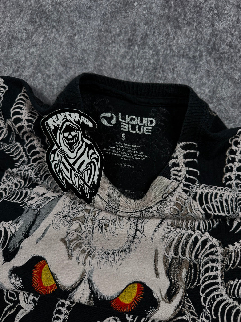 (rare) 2000s liquid blue shirt (S)