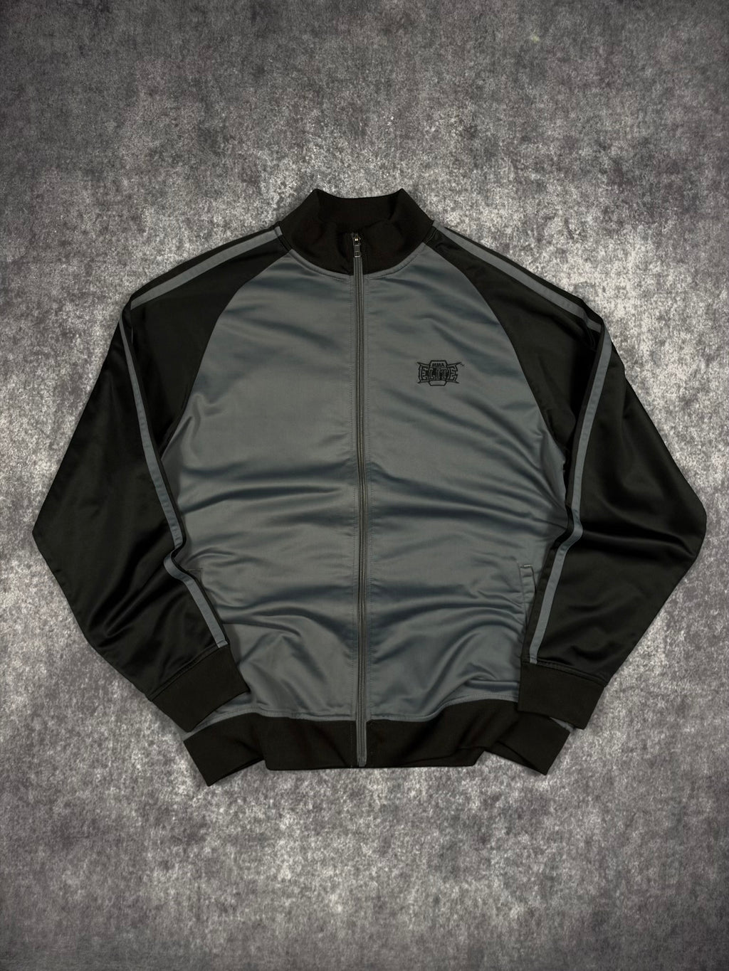 (RARE) 2000s MMA ELITE ATHLETIC ZIP UP JACKET (M)