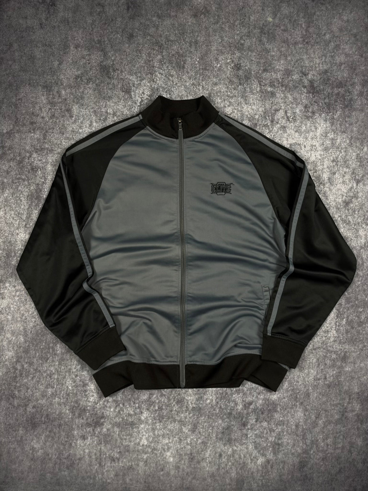 (RARE) 2000s MMA ELITE ATHLETIC ZIP UP JACKET (M)