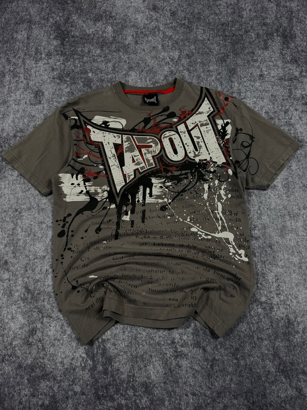 (rare) 2000s tapout chrome shirt (S)