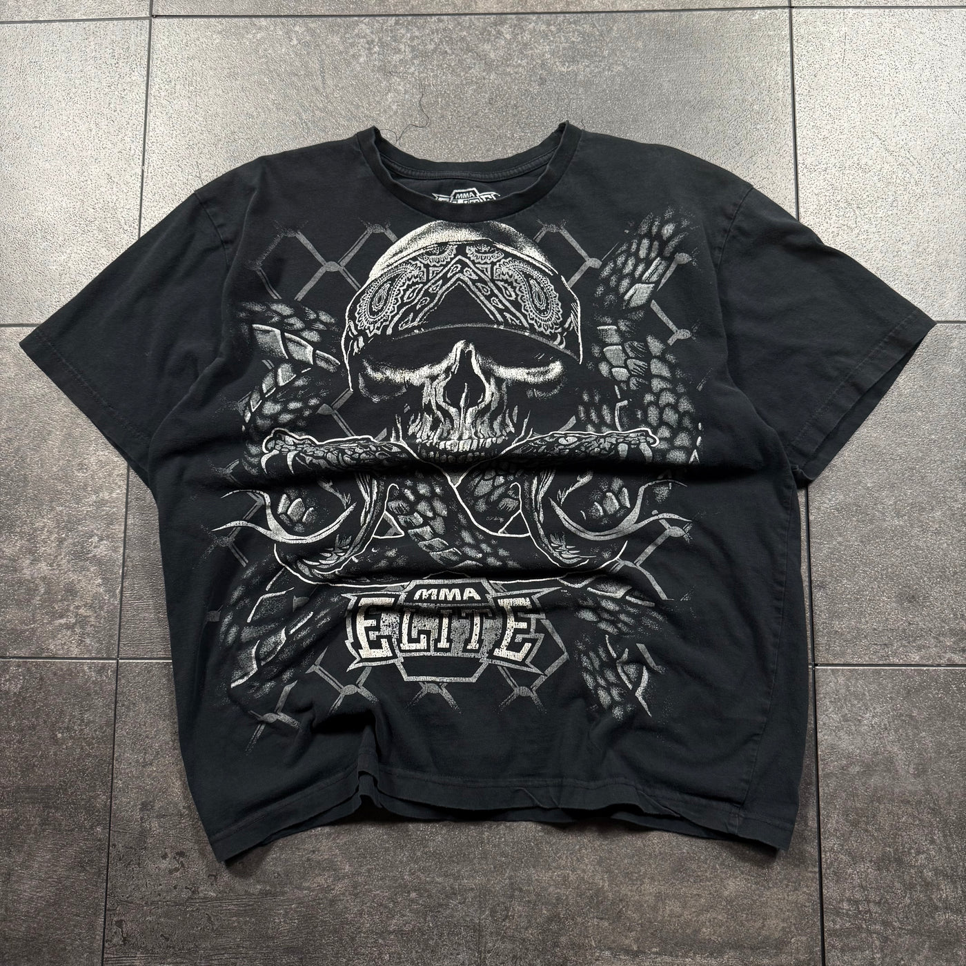 (rare) 2000s MMA Elite Shirt (L)