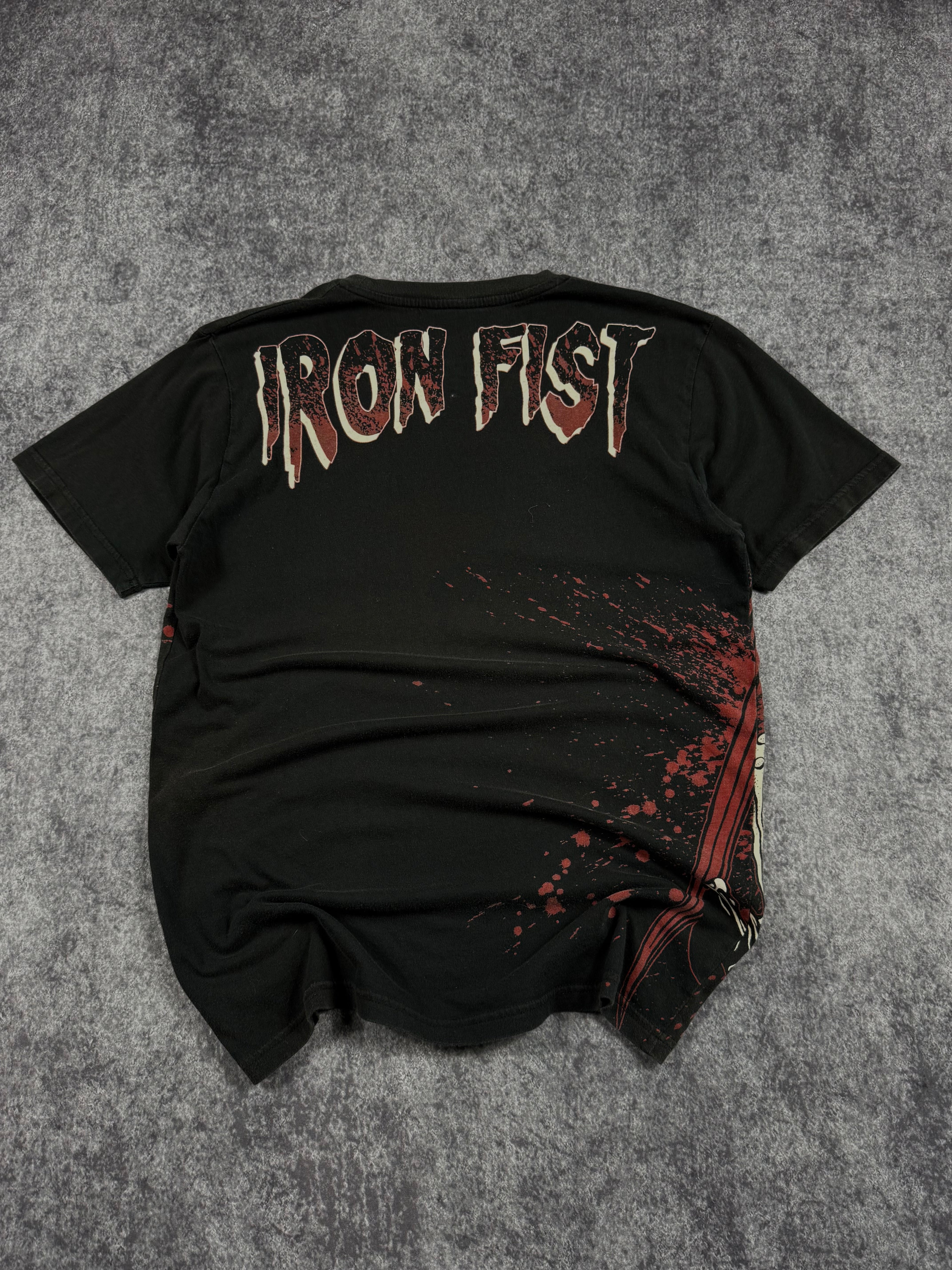 (rare) 2000s iron fist shirt (S)