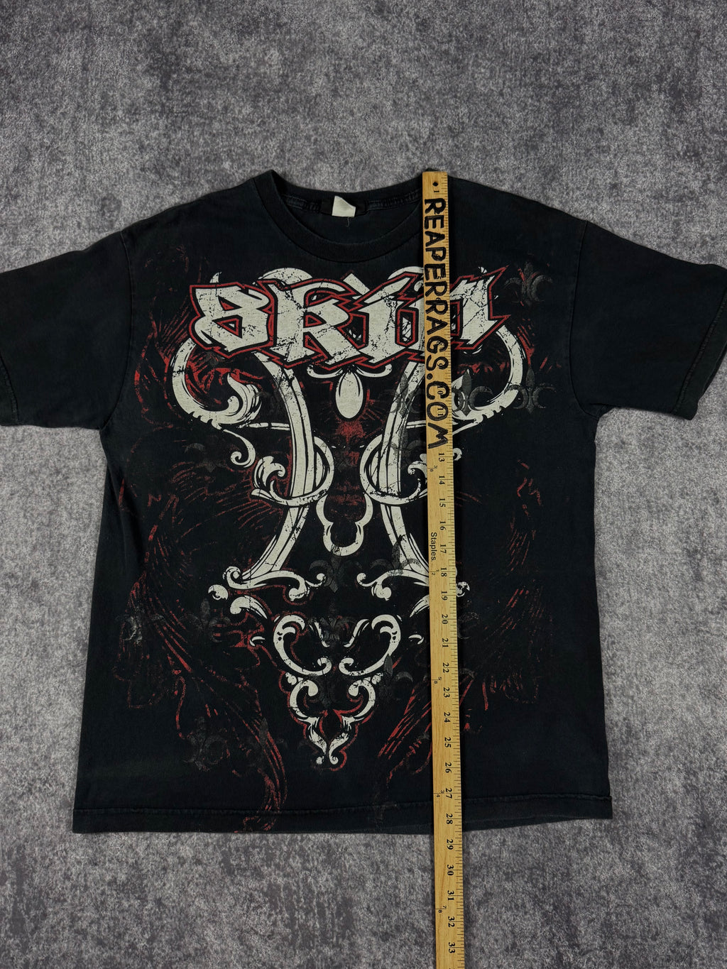 (rare) 2000s skin industries shirt (L)