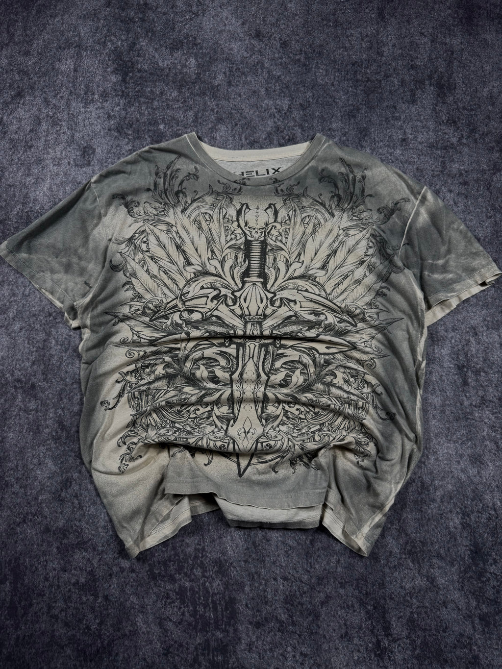 (rare) 2000s helix shirt (XL)
