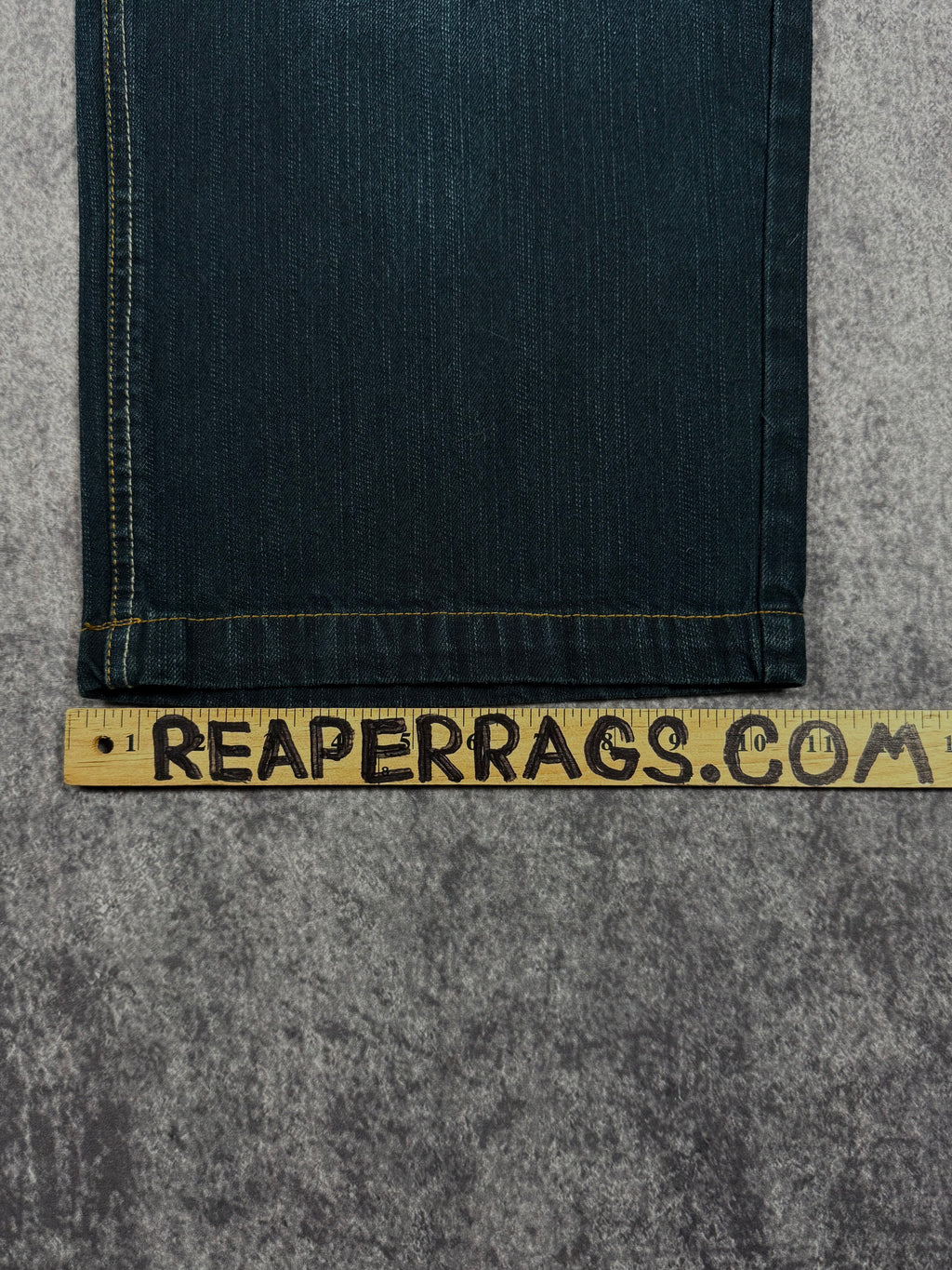 (rare) deadstock 2000s koman jeans (40x32)