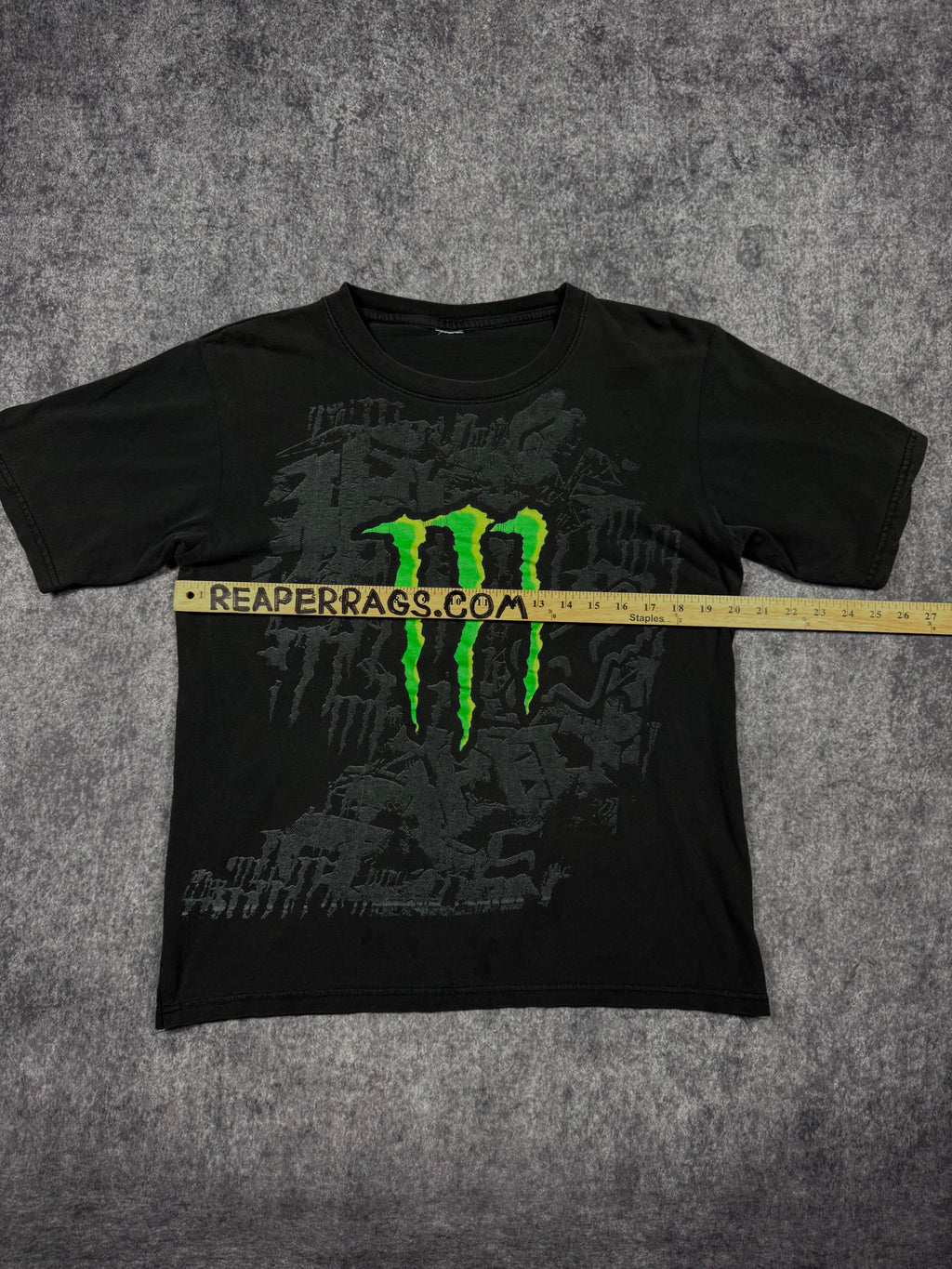 (rare) 2000s monster energy shirt (M)