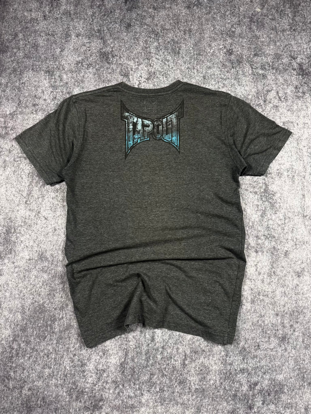 (RARE) 2000S TAPOUT SHIRT (S)
