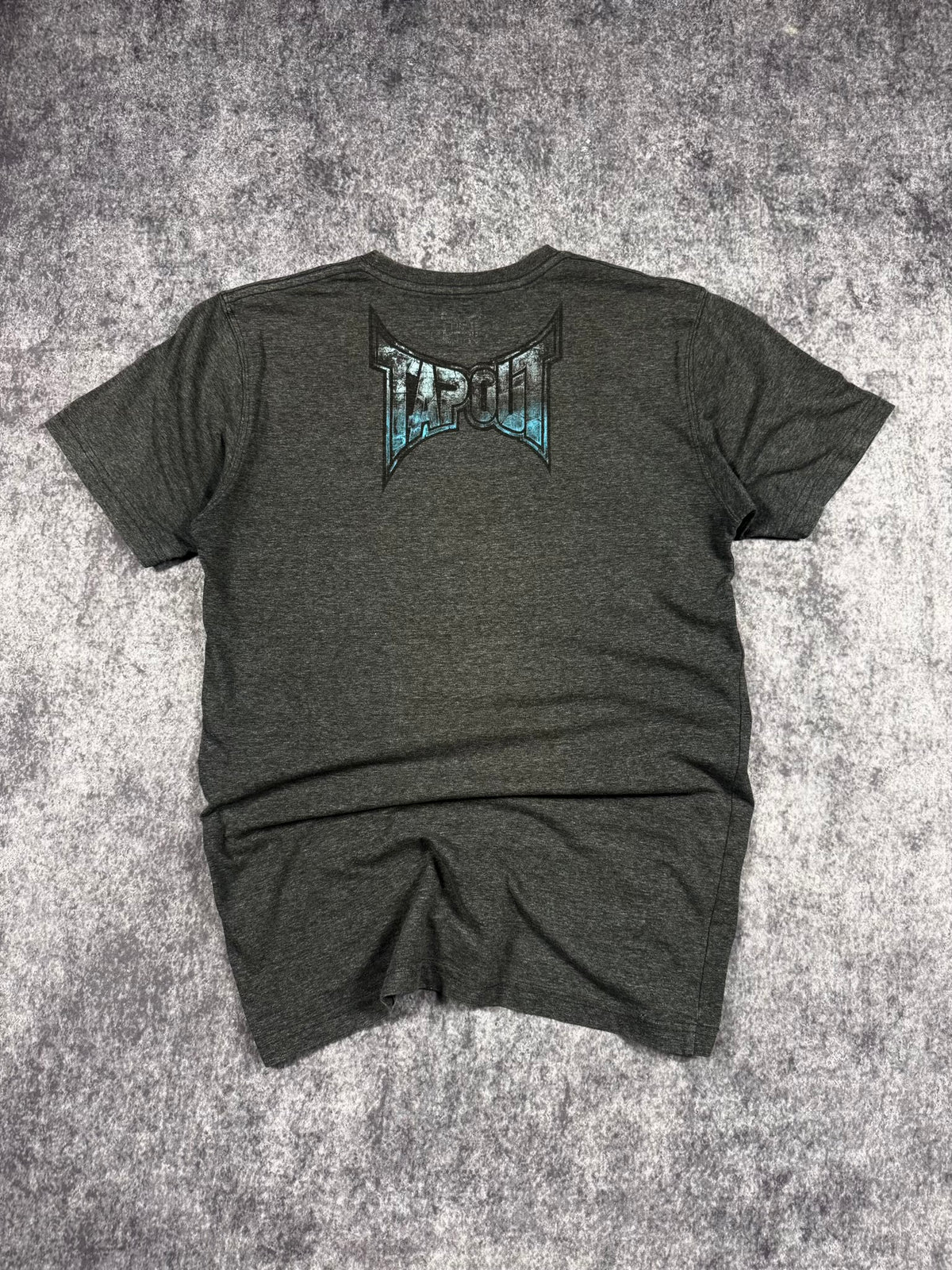 (RARE) 2000S TAPOUT SHIRT (S)