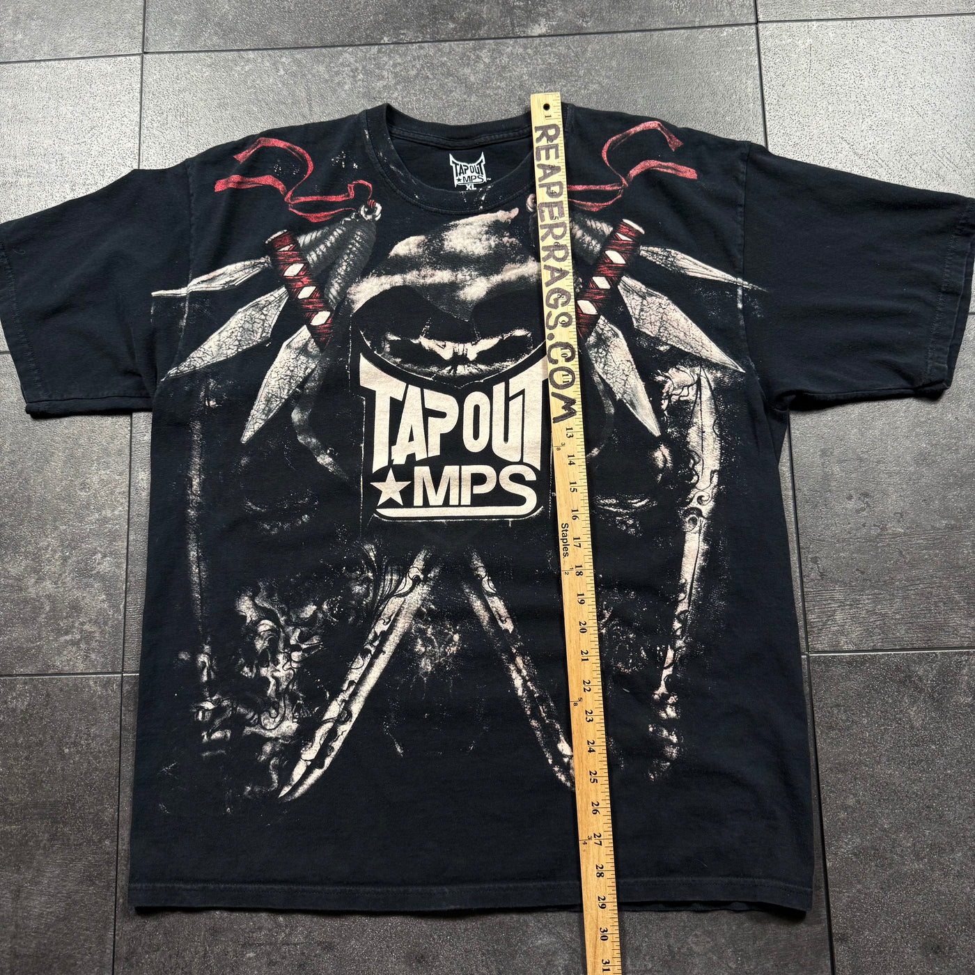 (rare) 2000s Tapout Shirt (XL)