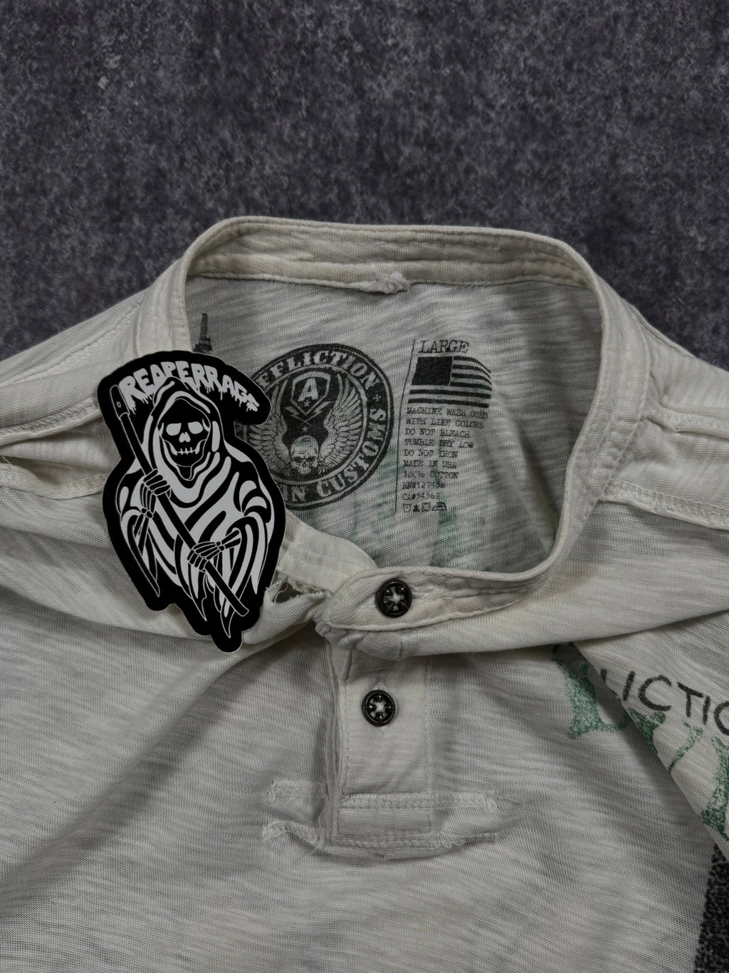 (rare) 2000s affliction long sleeve shirt (L)