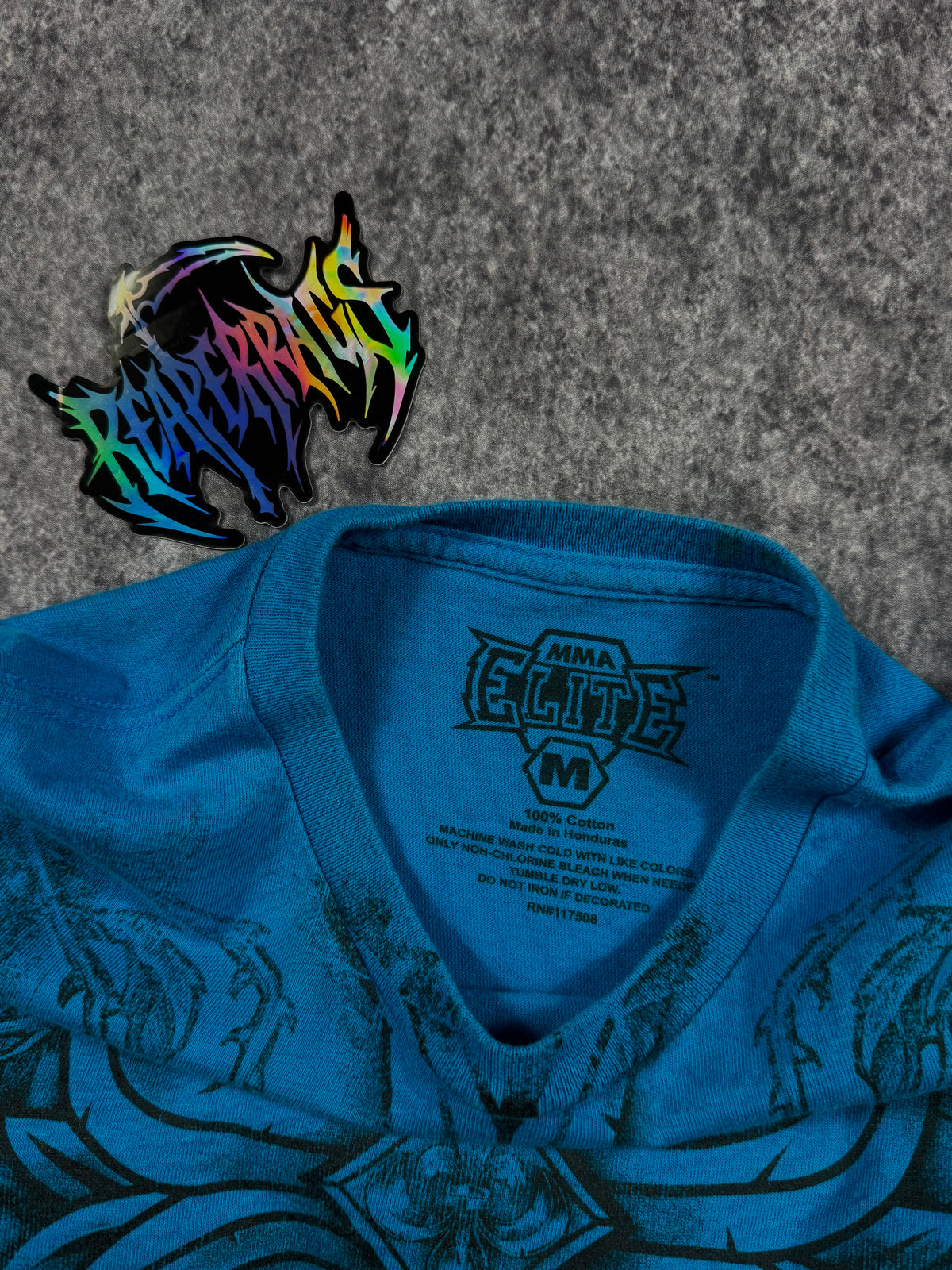 2000s mma elite shirt (M)