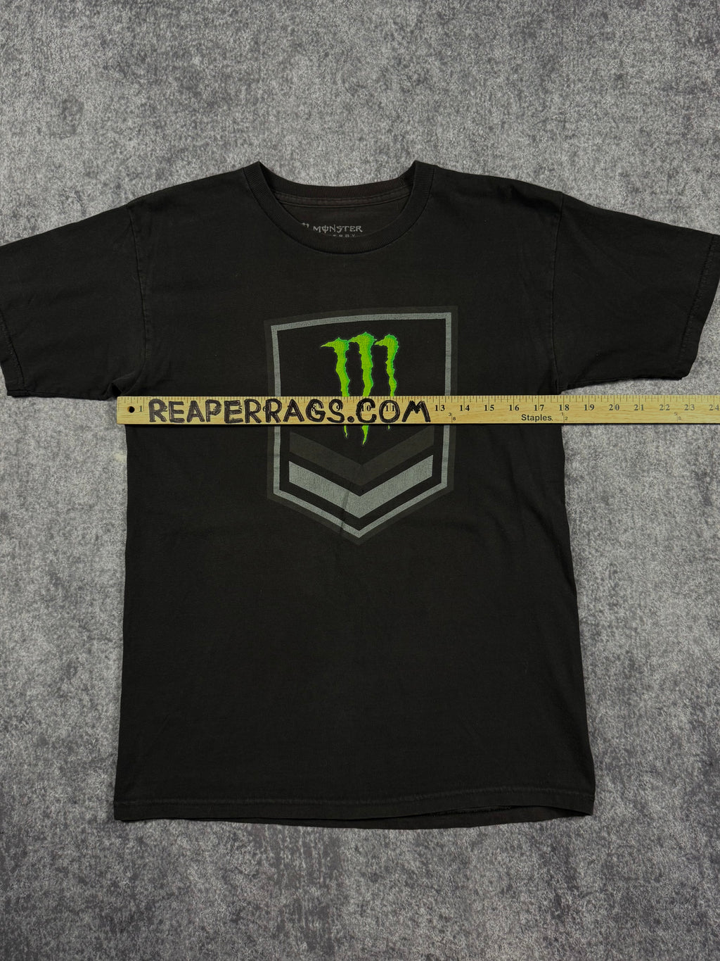 2000s monster energy shirt (S)
