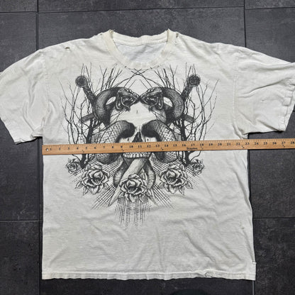 Distressed Y2K Skull & Snake Tshirt (XL)