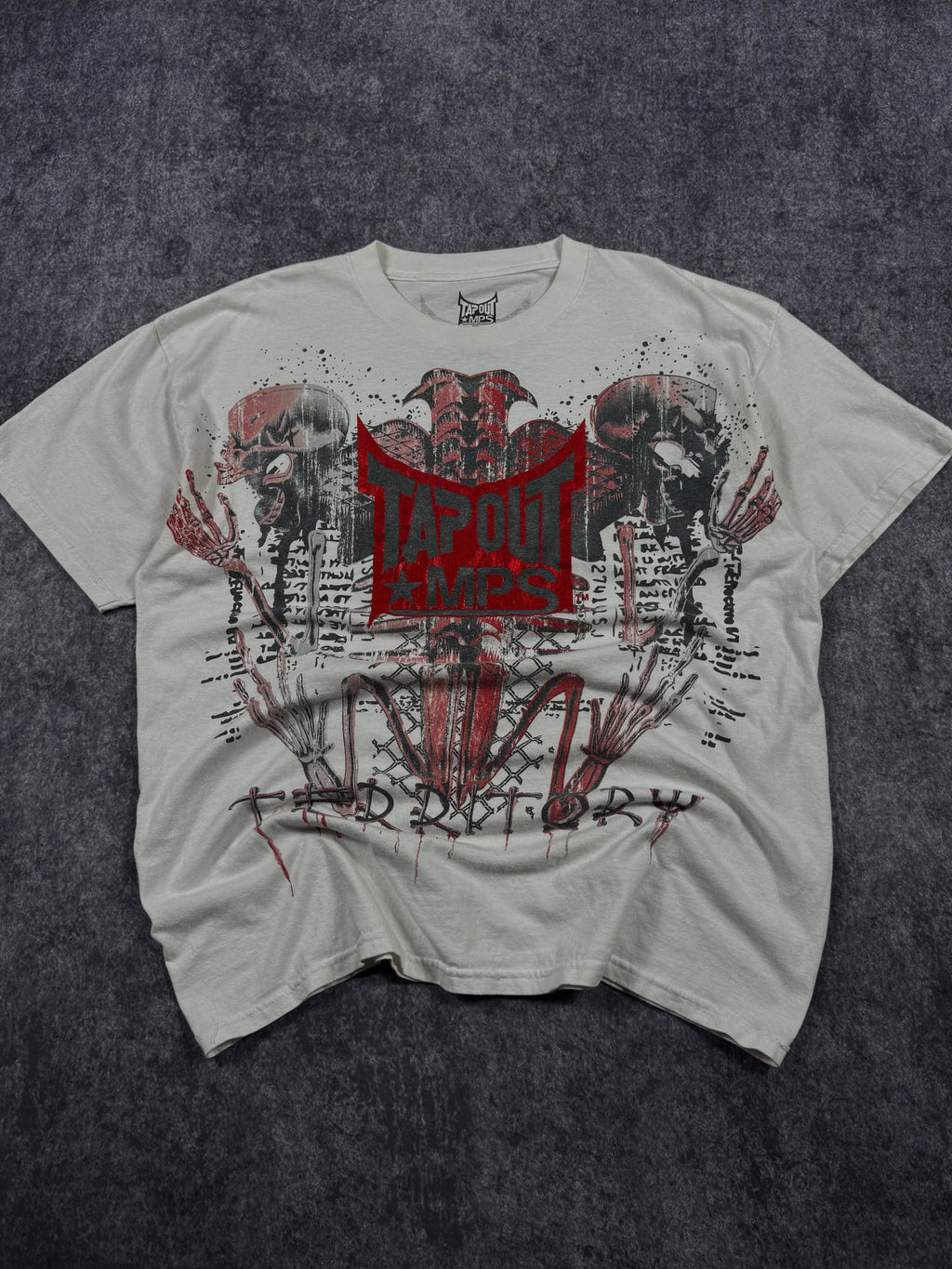 (rare) 2000s tapout chrome shirt (XL)