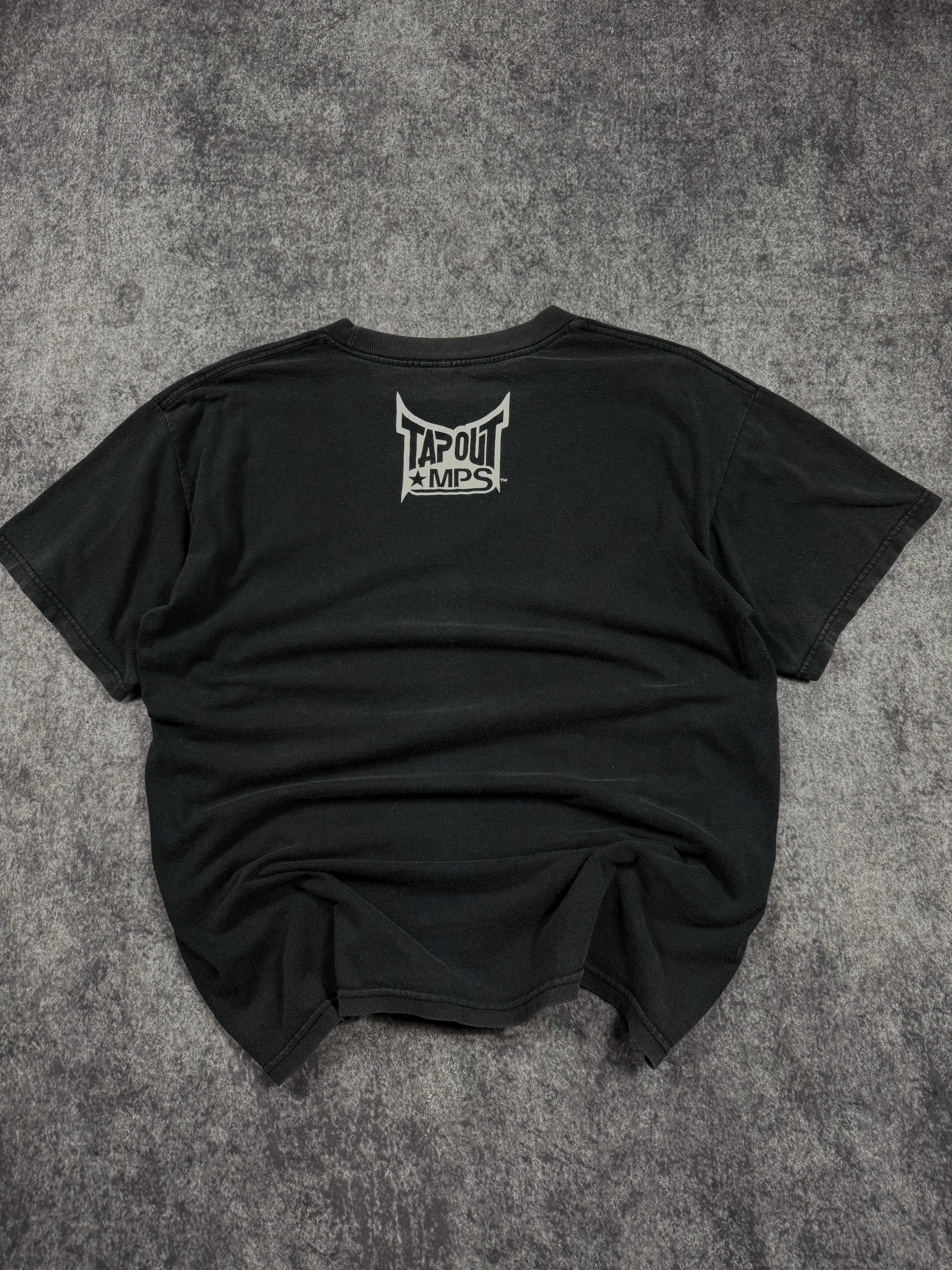 (rare) 2000s tapout shirt (L)