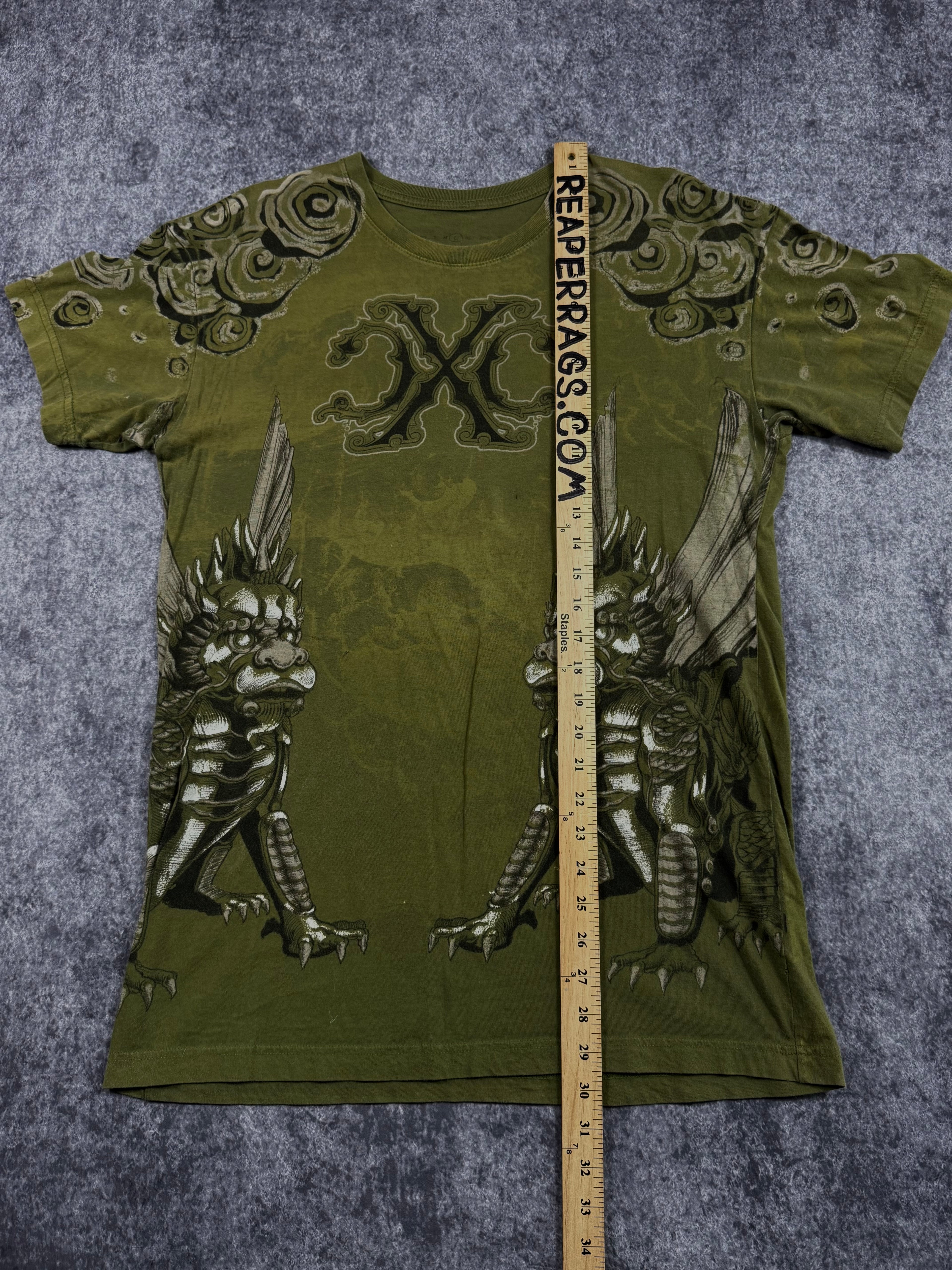 (rare) 2000s xtreme couture shirt (M)