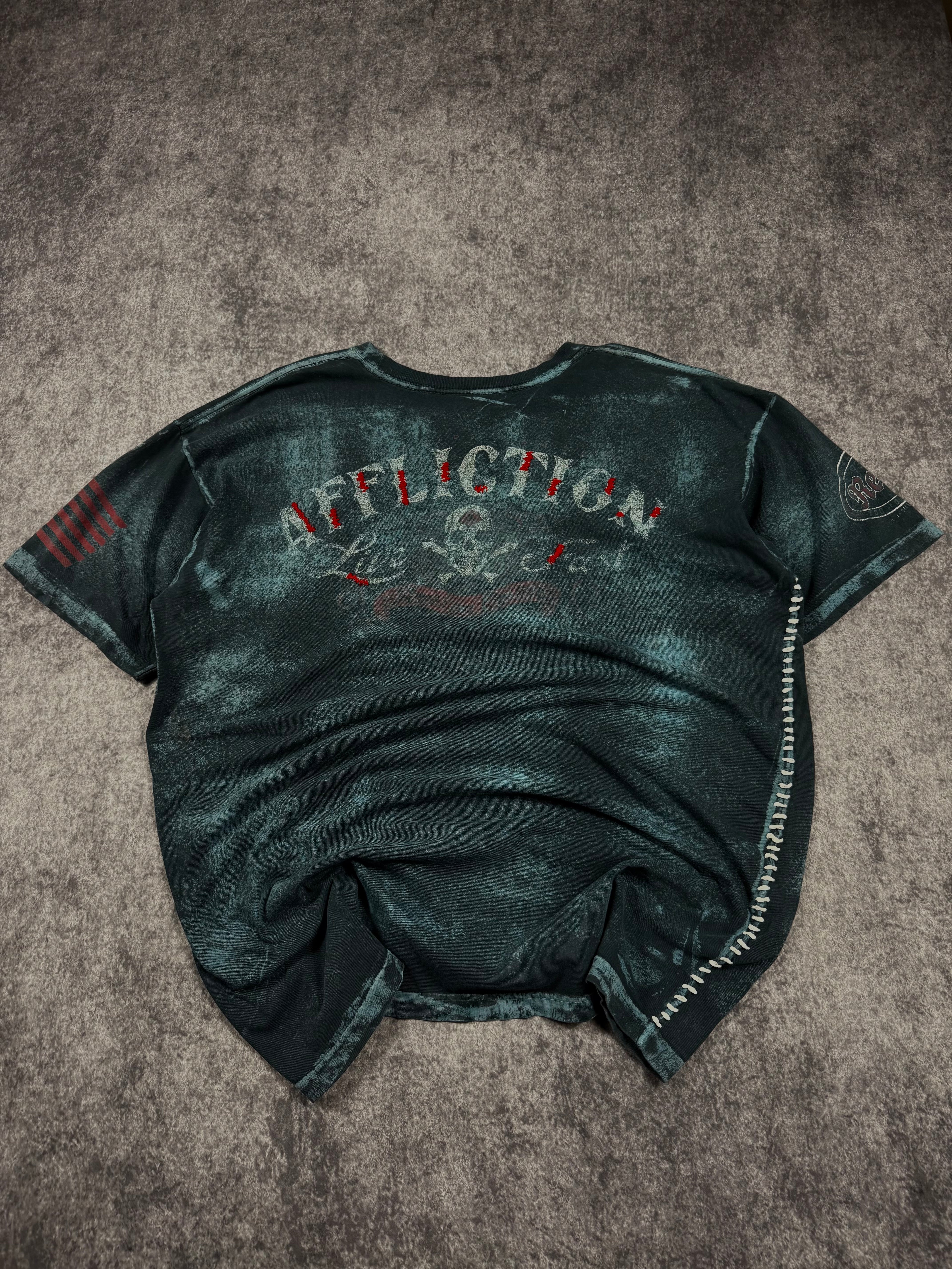 2000s affliction shirt (XL)