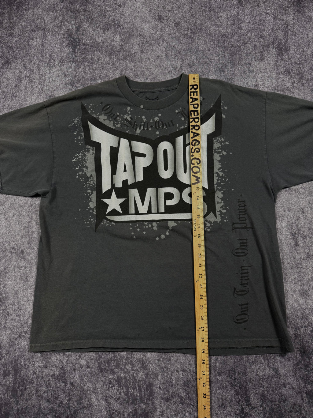 (rare) 2000s tapout shirt (XXL)