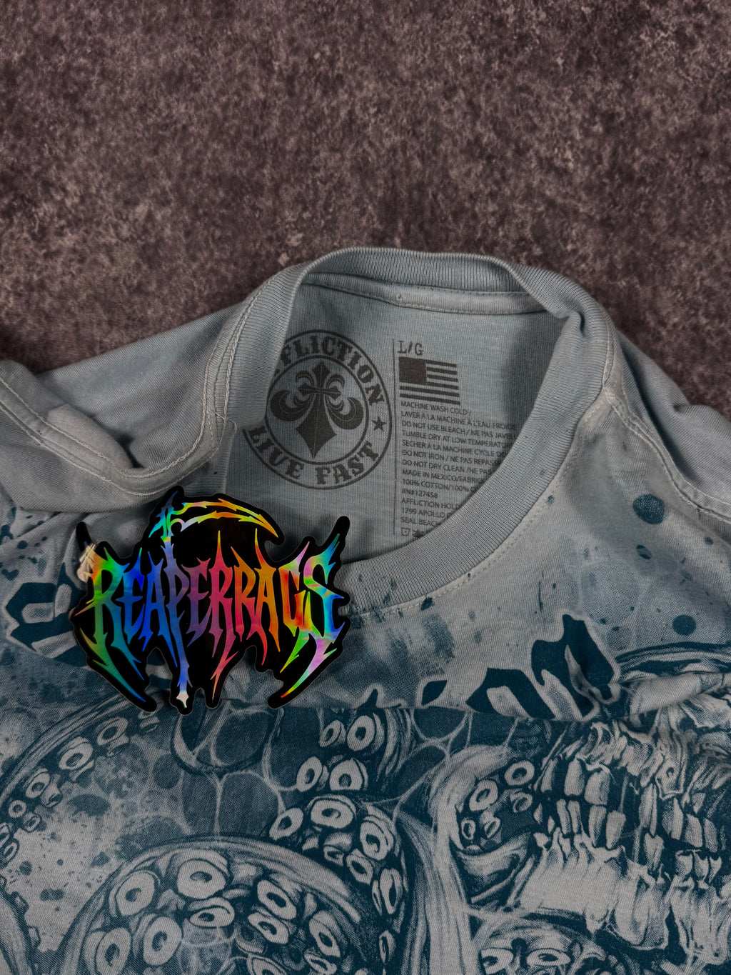 (rare) 2000s affliction shirt (L)