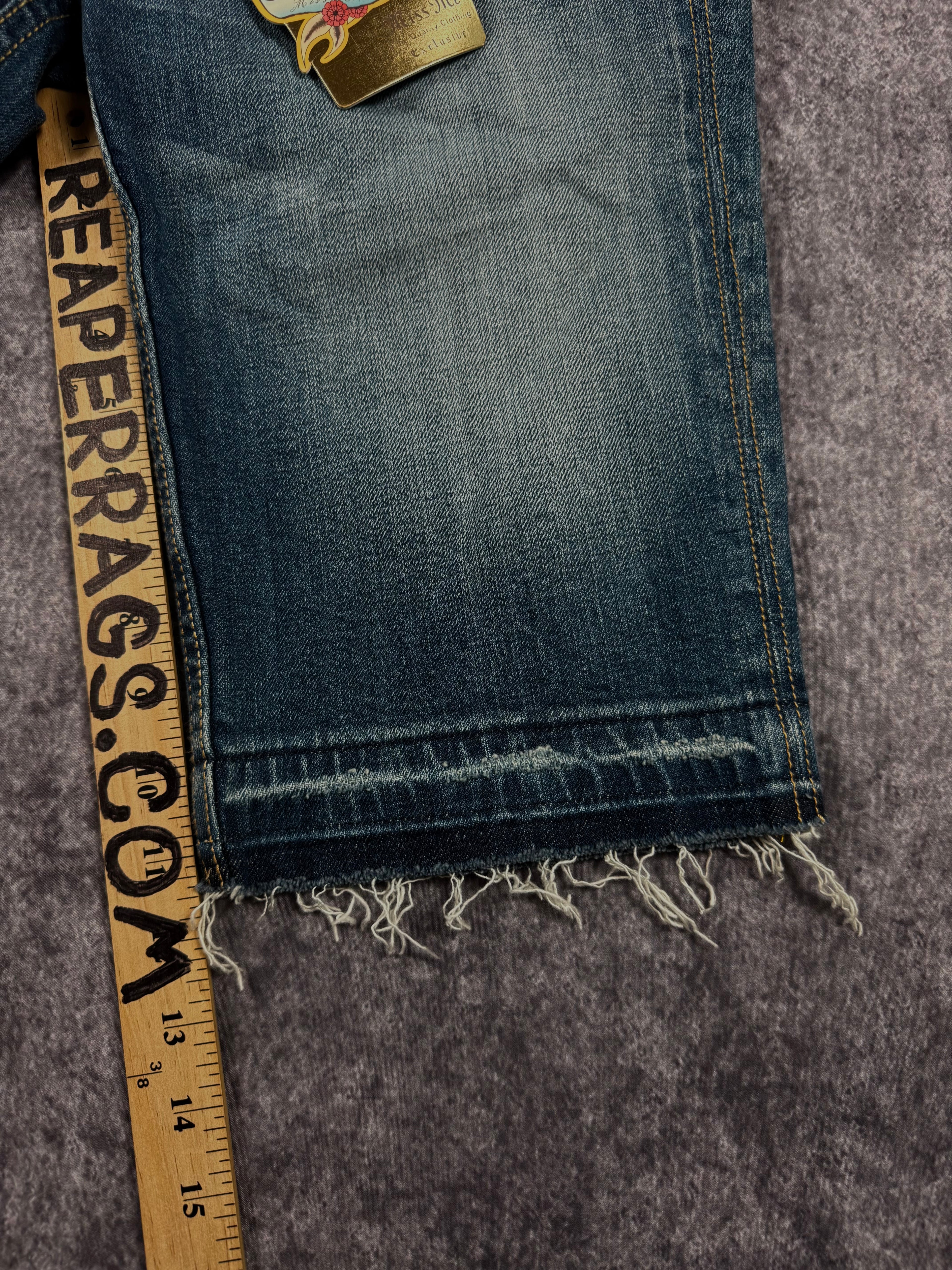 (rare) deadstock 2000s miss me jorts (30)